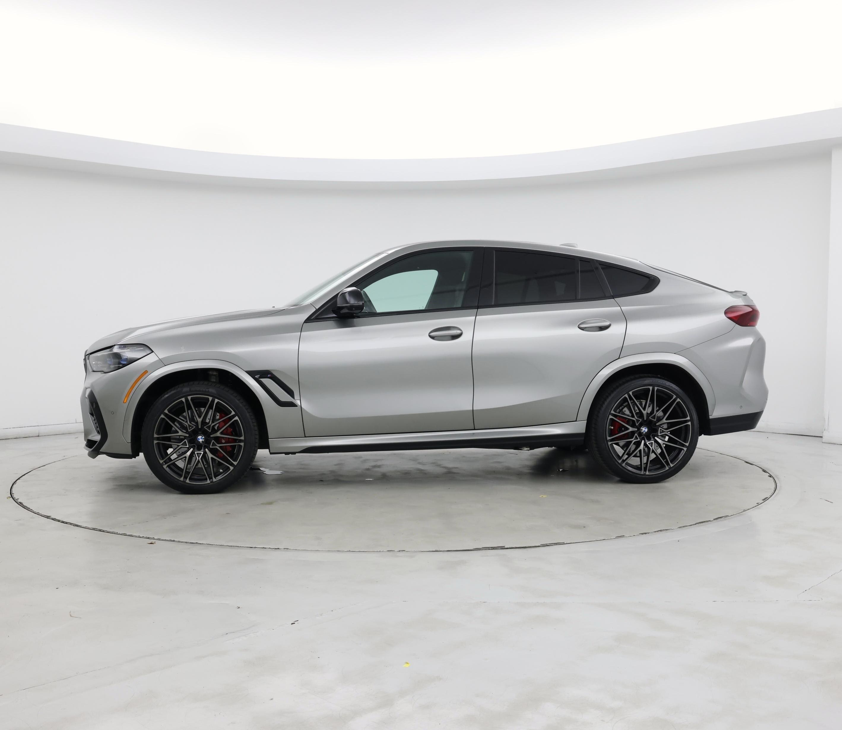 Thumbnail: 2022 BMW X6 - 3