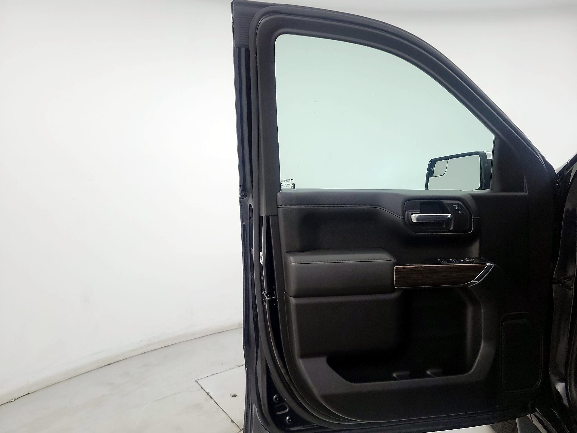 Thumbnail: 2019 Chevrolet Silverado 1500 - 12