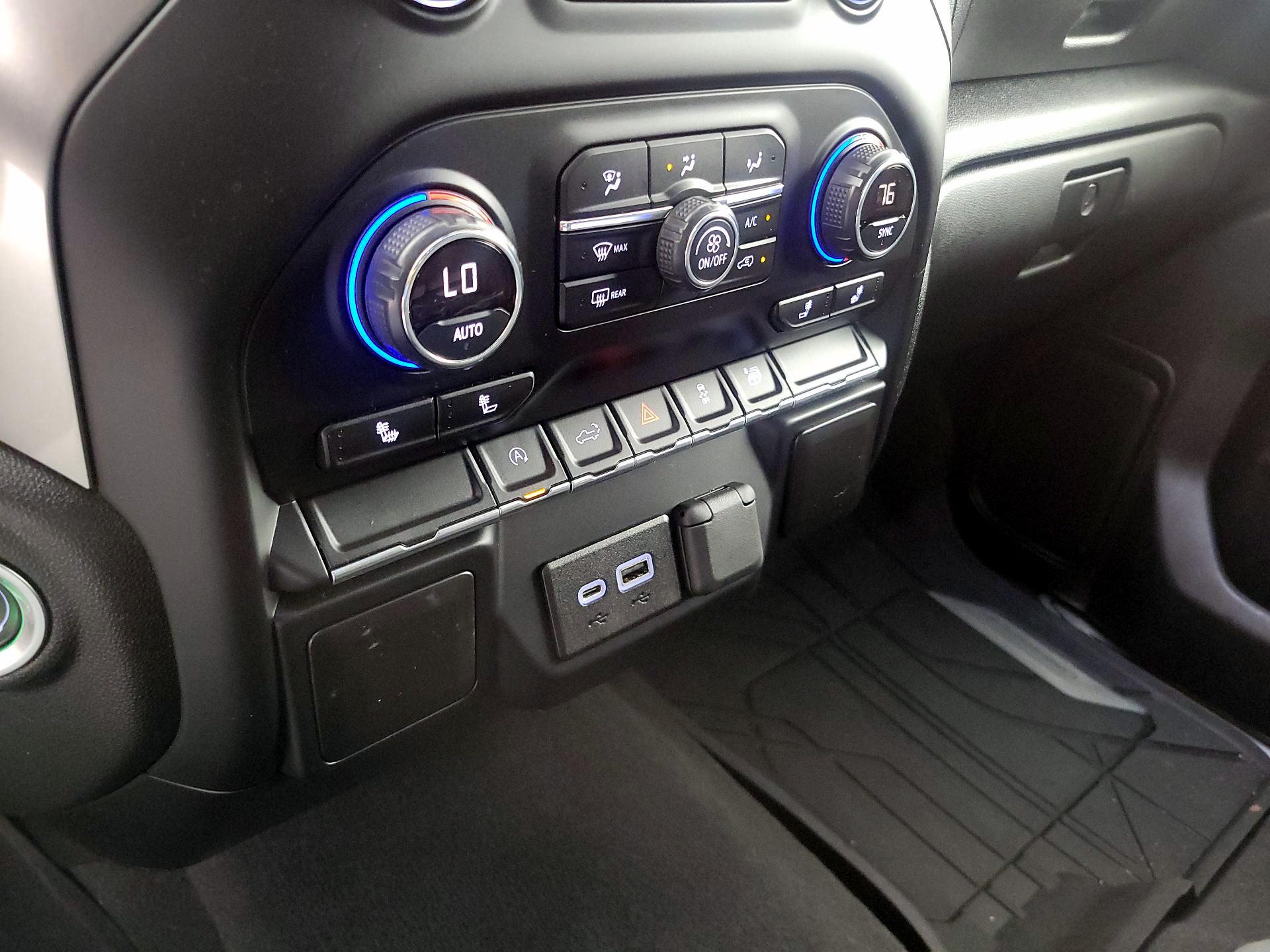Thumbnail: 2019 Chevrolet Silverado 1500 - 16