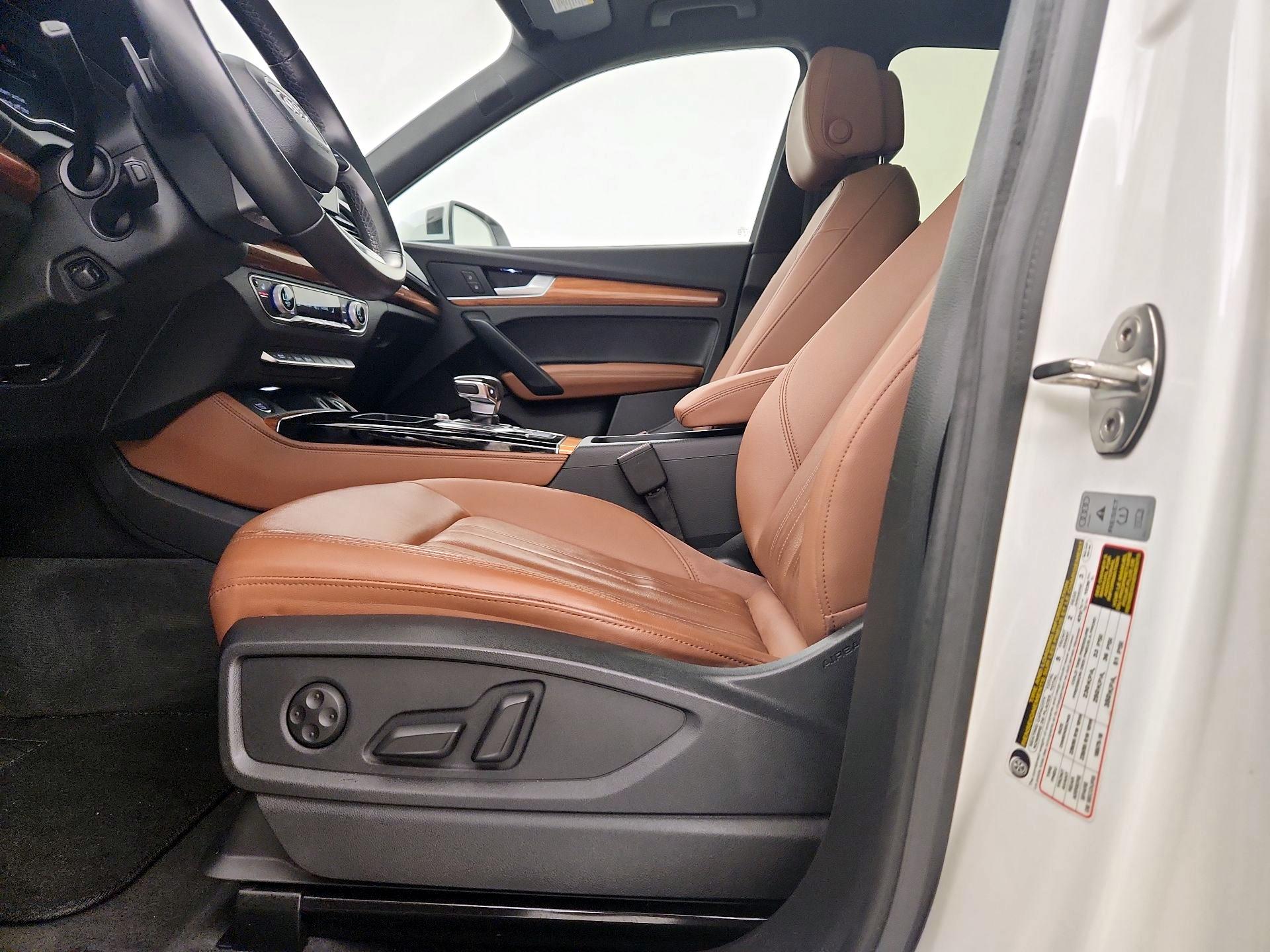 Thumbnail: 2023 Audi Q5 - 11