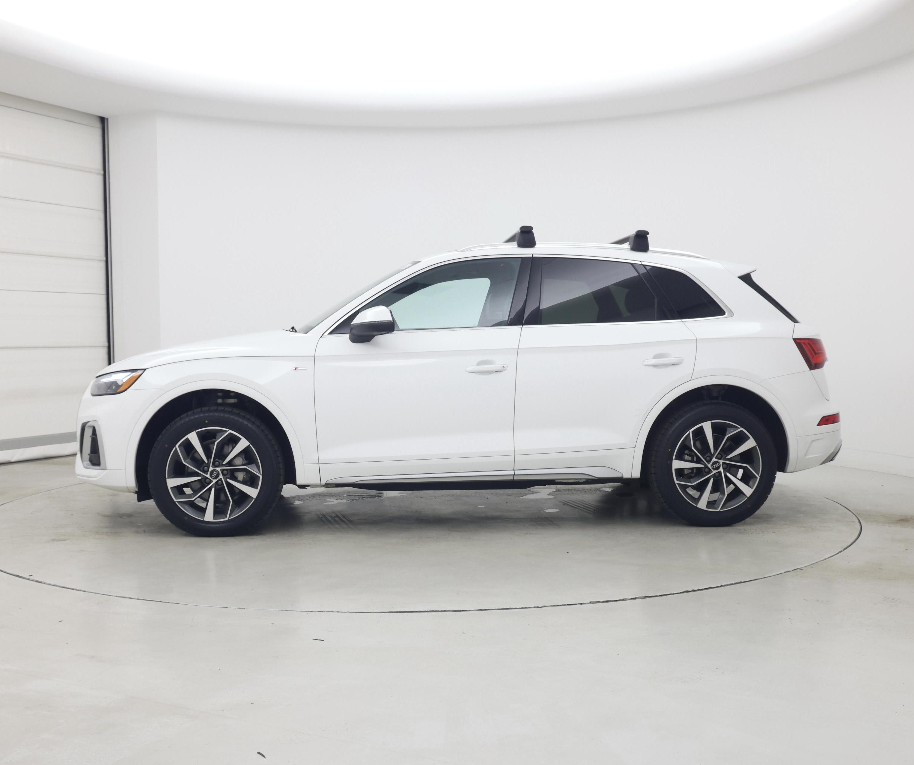 Thumbnail: 2023 Audi Q5 - 3