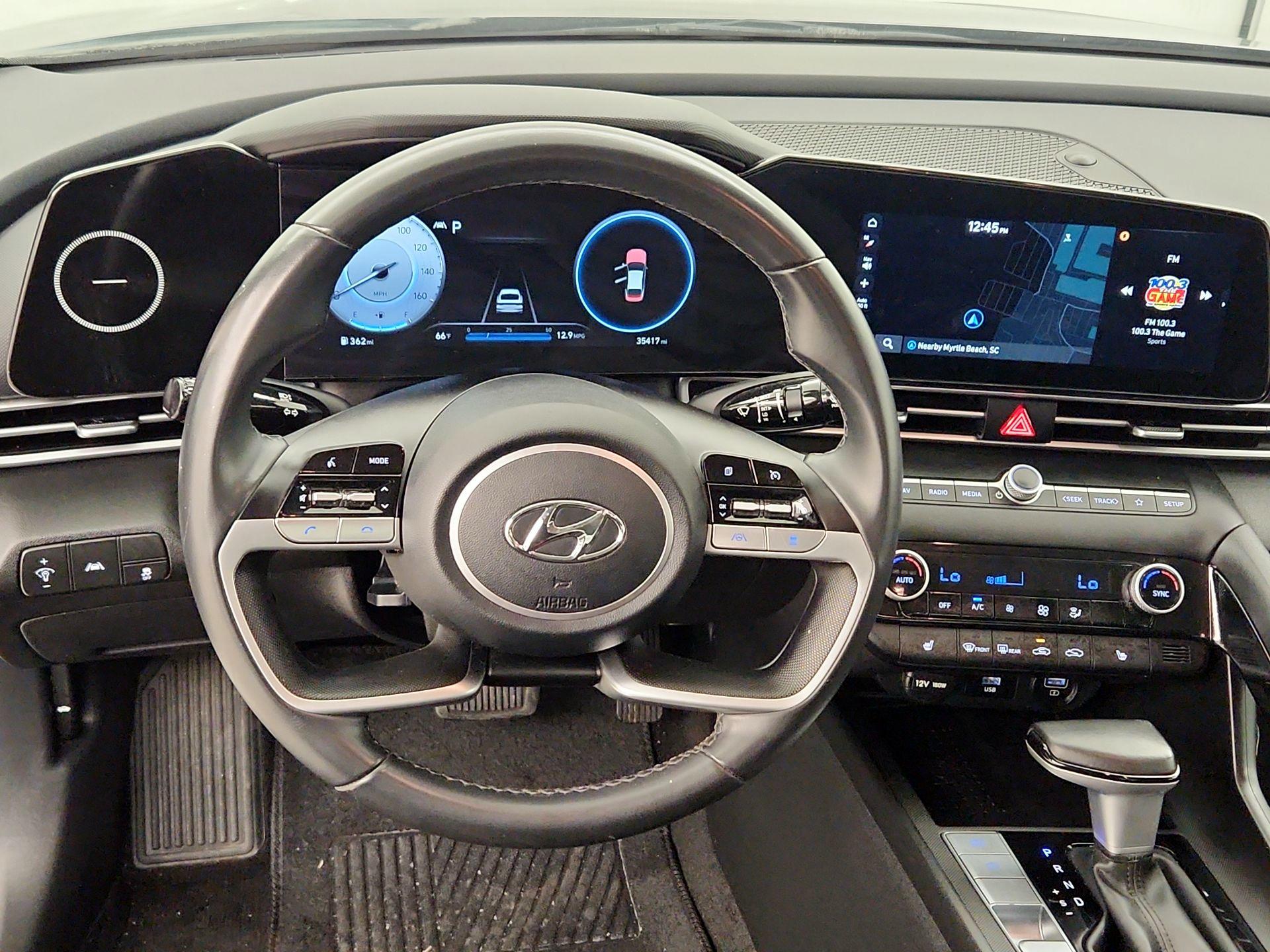 Thumbnail: 2023 Hyundai Elantra - 10