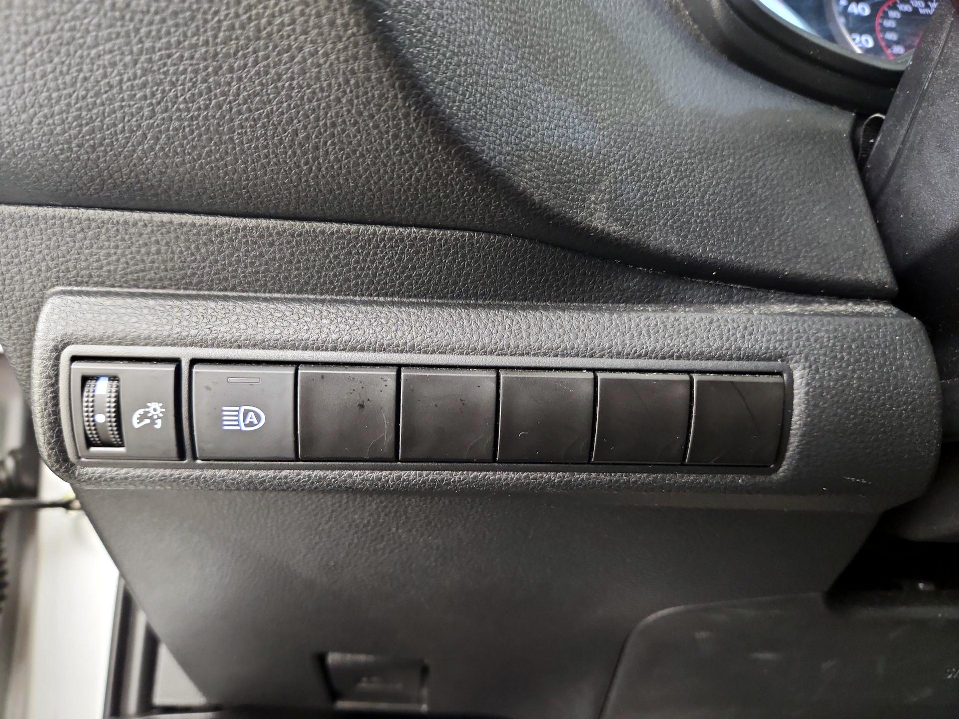 Thumbnail: 2022 Toyota Corolla - 13