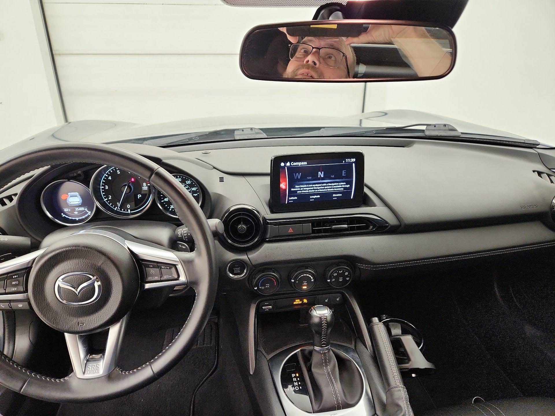 Thumbnail: 2021 Mazda MX-5 Miata - 9