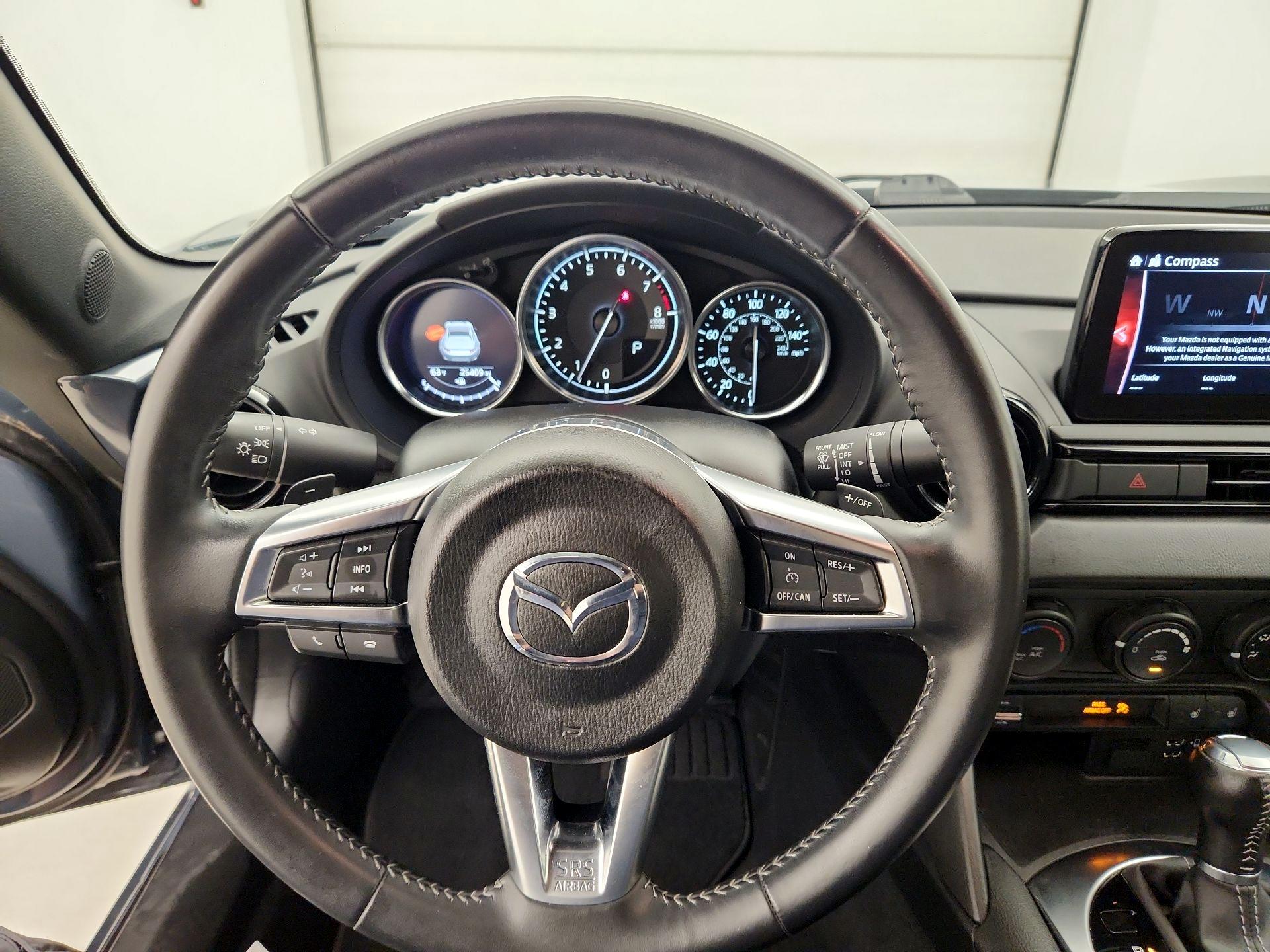 Thumbnail: 2021 Mazda MX-5 Miata - 10