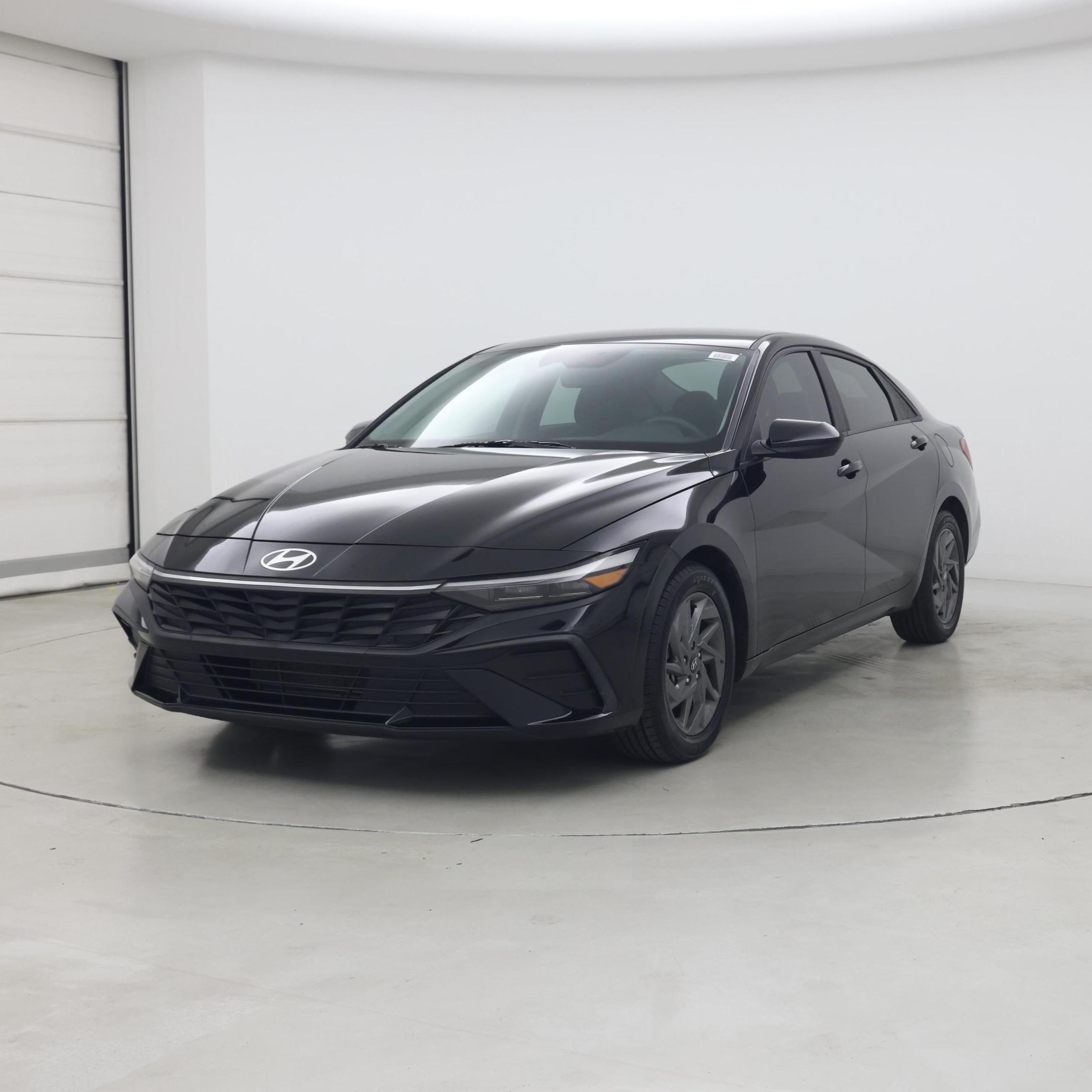 Thumbnail: 2024 Hyundai Elantra - 4