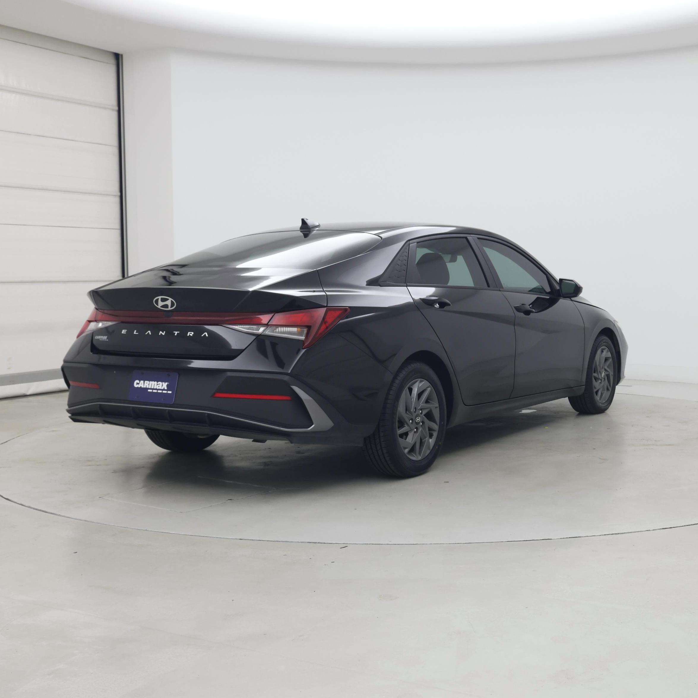 Thumbnail: 2024 Hyundai Elantra - 8