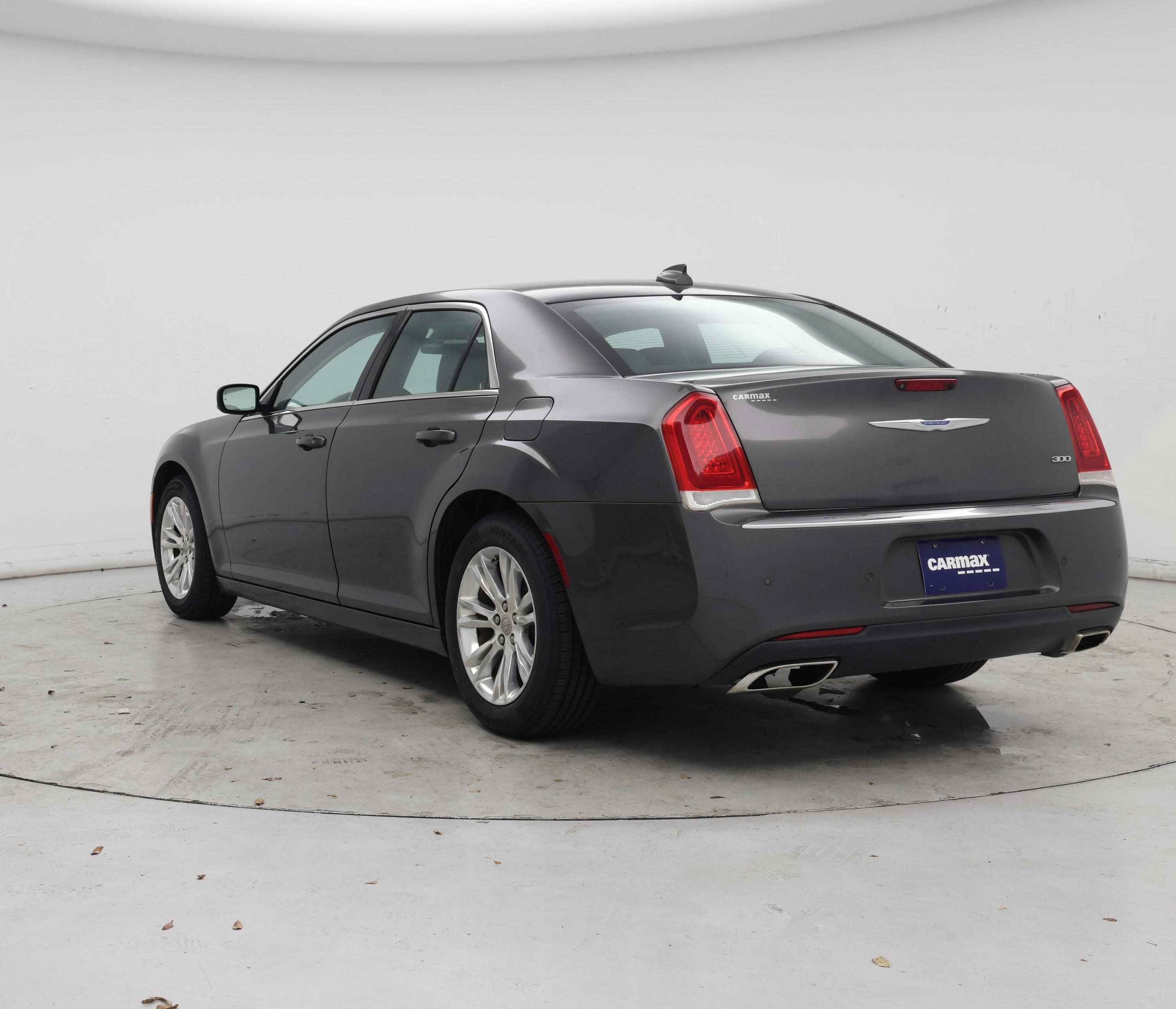 Thumbnail: 2021 Chrysler 300 - 2