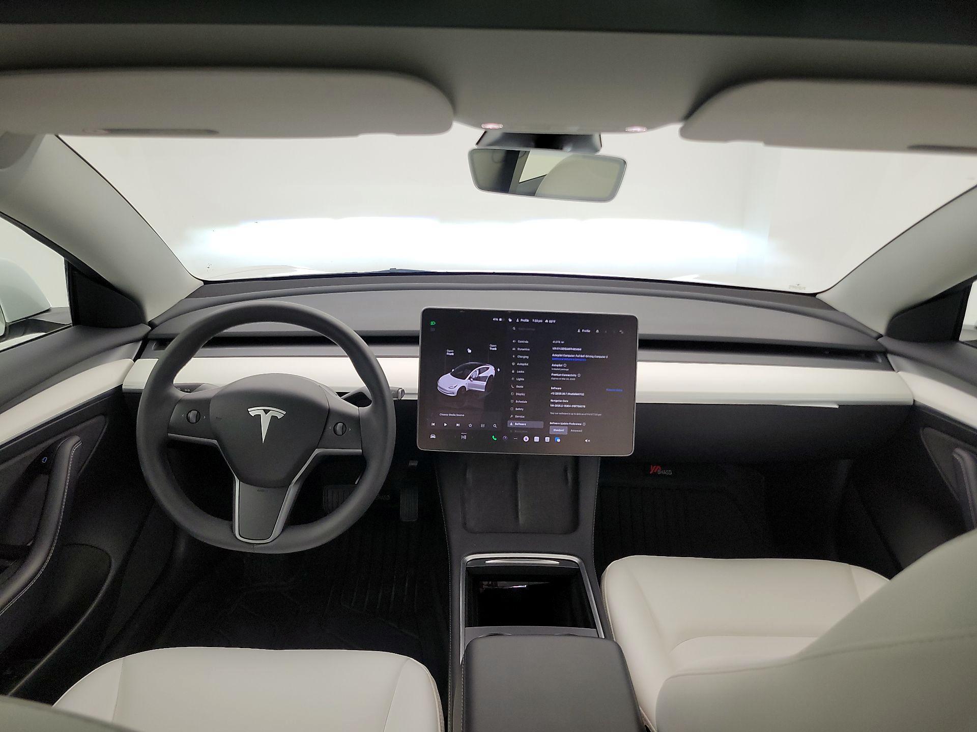 Thumbnail: 2023 Tesla Model 3 - 9