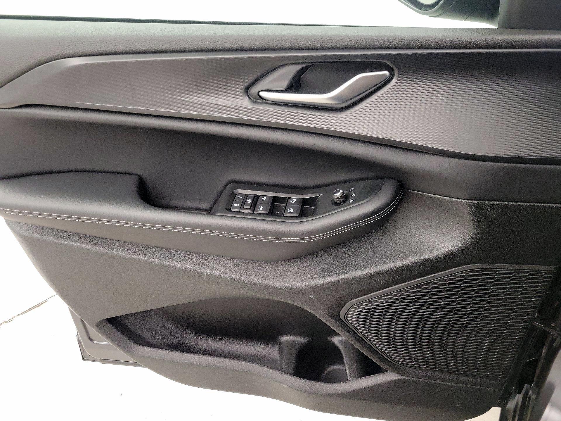 Thumbnail: 2025 Jeep Grand Cherokee - 12