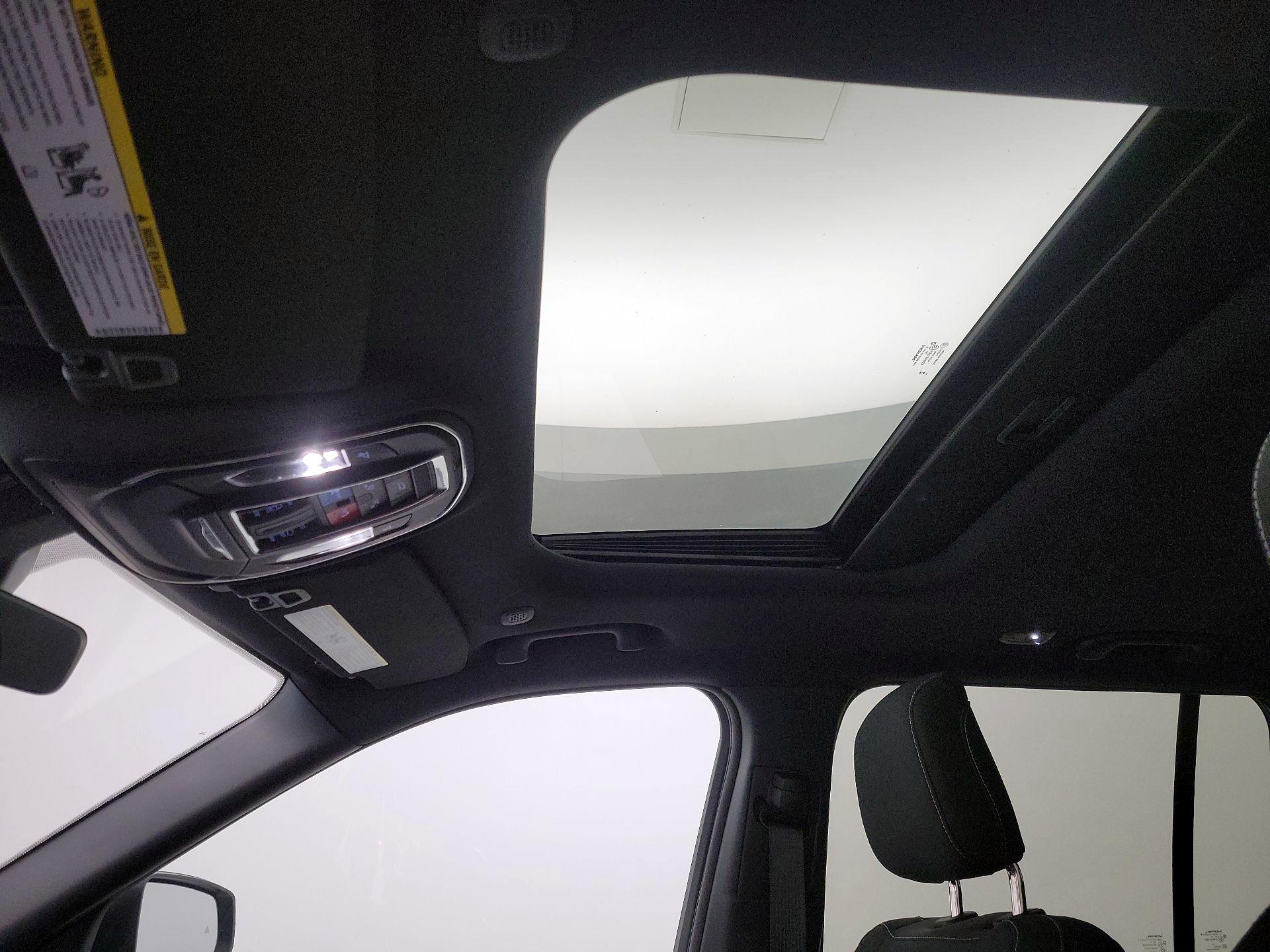 Thumbnail: 2025 Jeep Grand Cherokee - 19