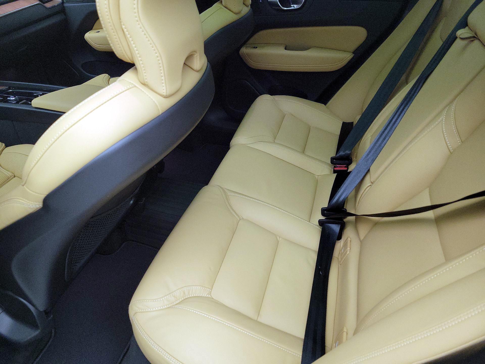 Thumbnail: 2025 Volvo XC60 - 19