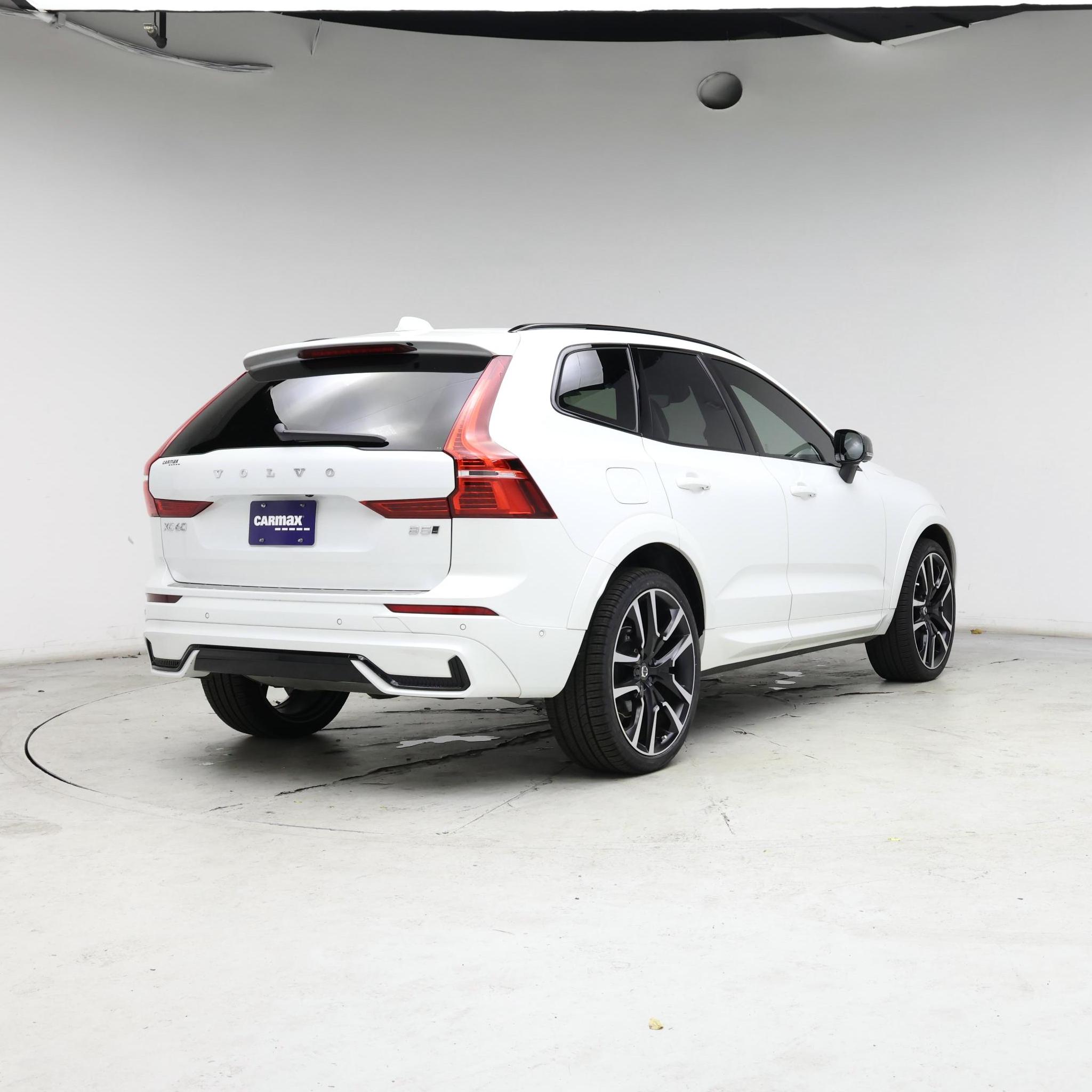Thumbnail: 2025 Volvo XC60 - 8