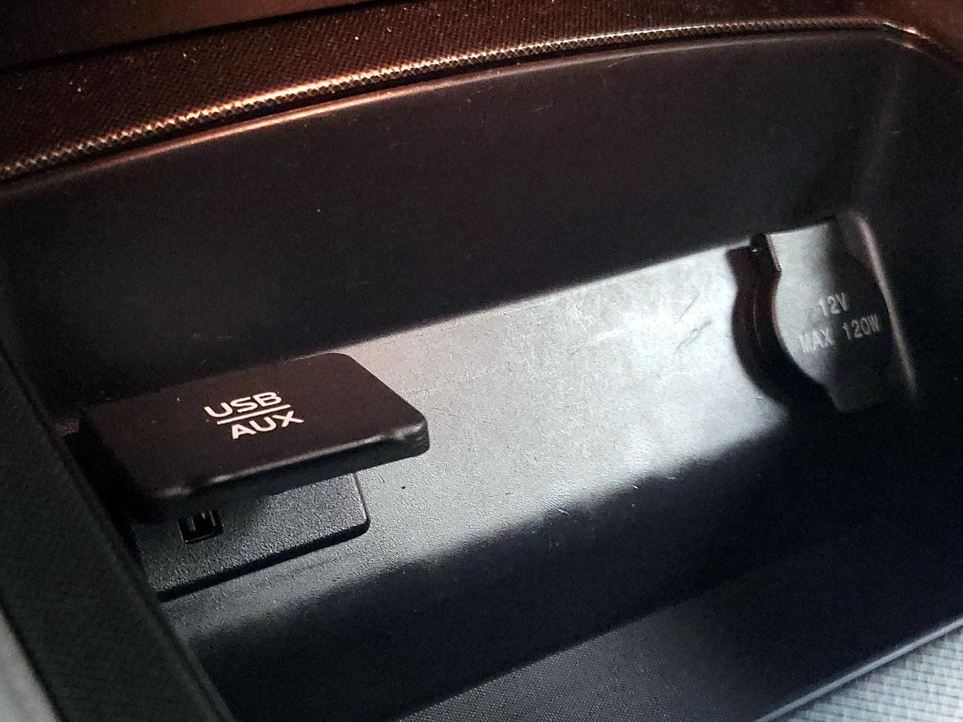 Thumbnail: 2015 Nissan Altima - 19