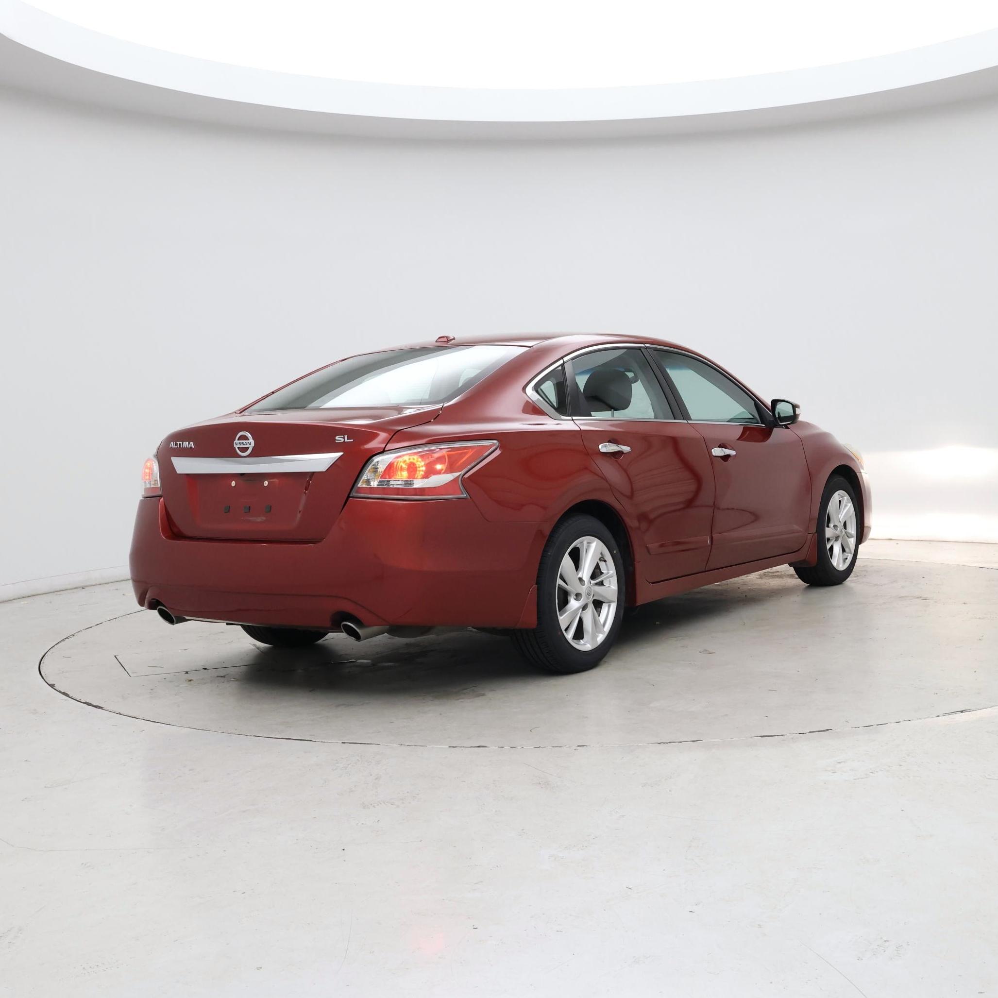 Thumbnail: 2015 Nissan Altima - 8
