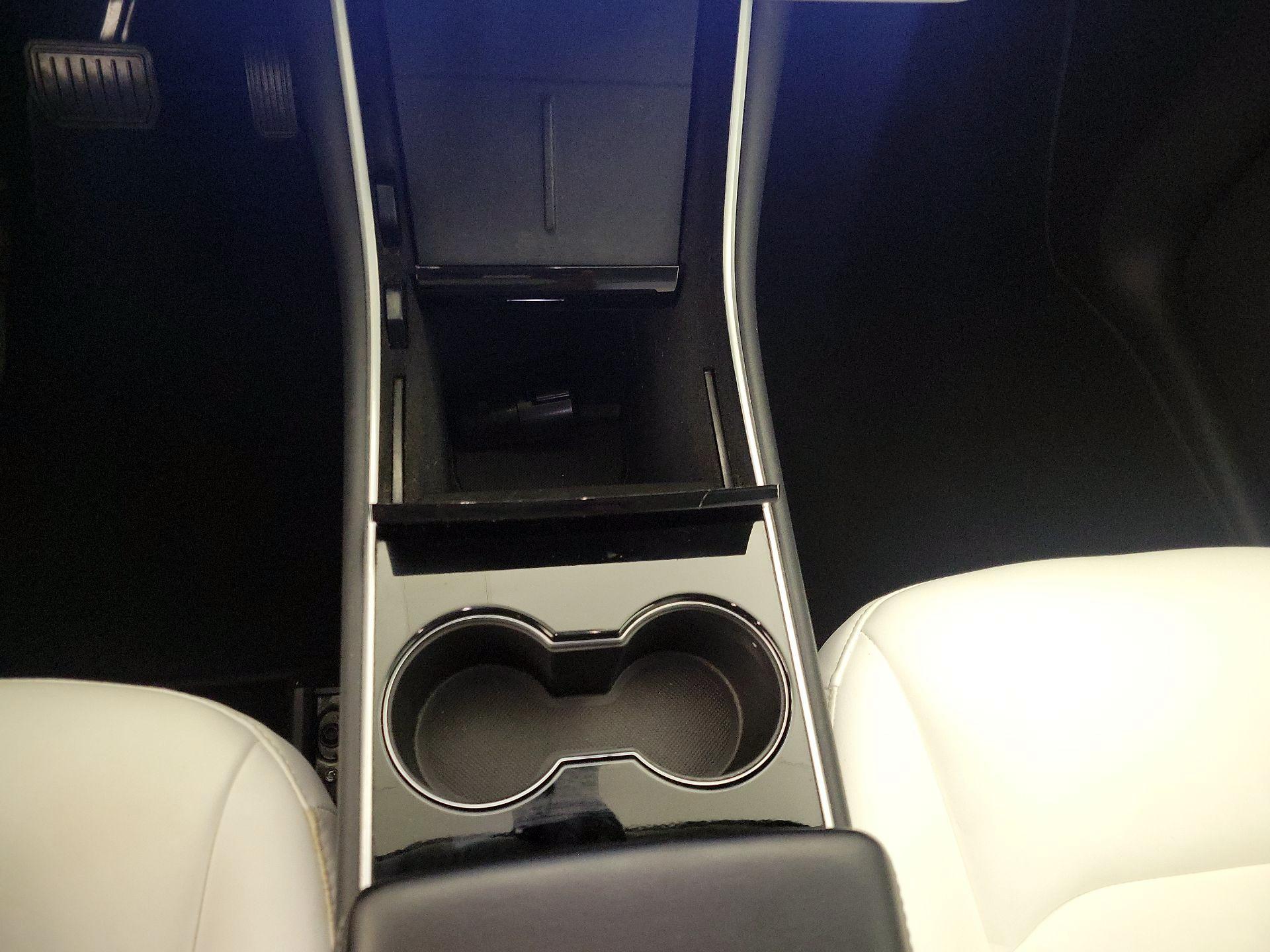 Thumbnail: 2021 Tesla Model Y - 18