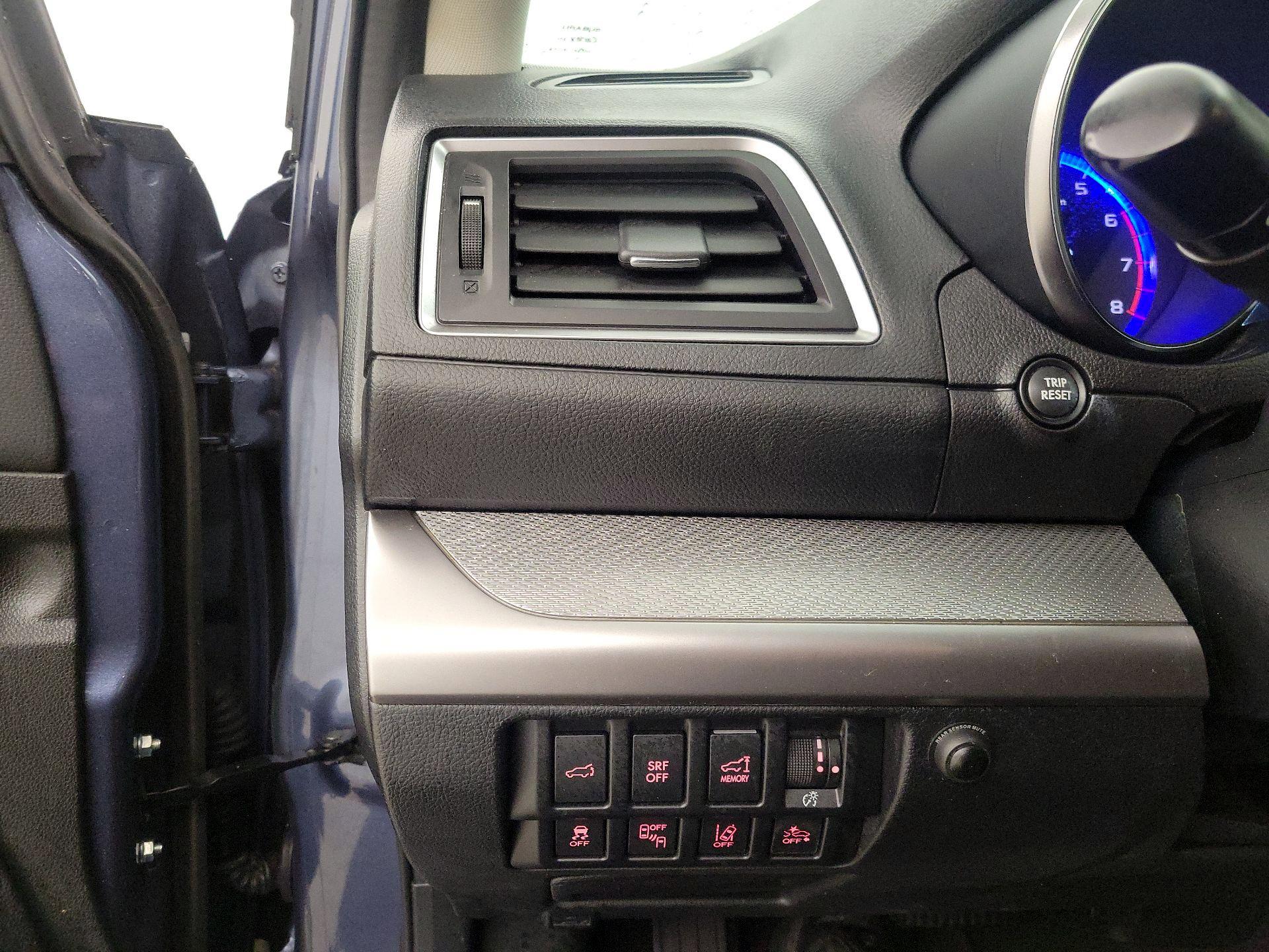 Thumbnail: 2015 Subaru Outback - 13