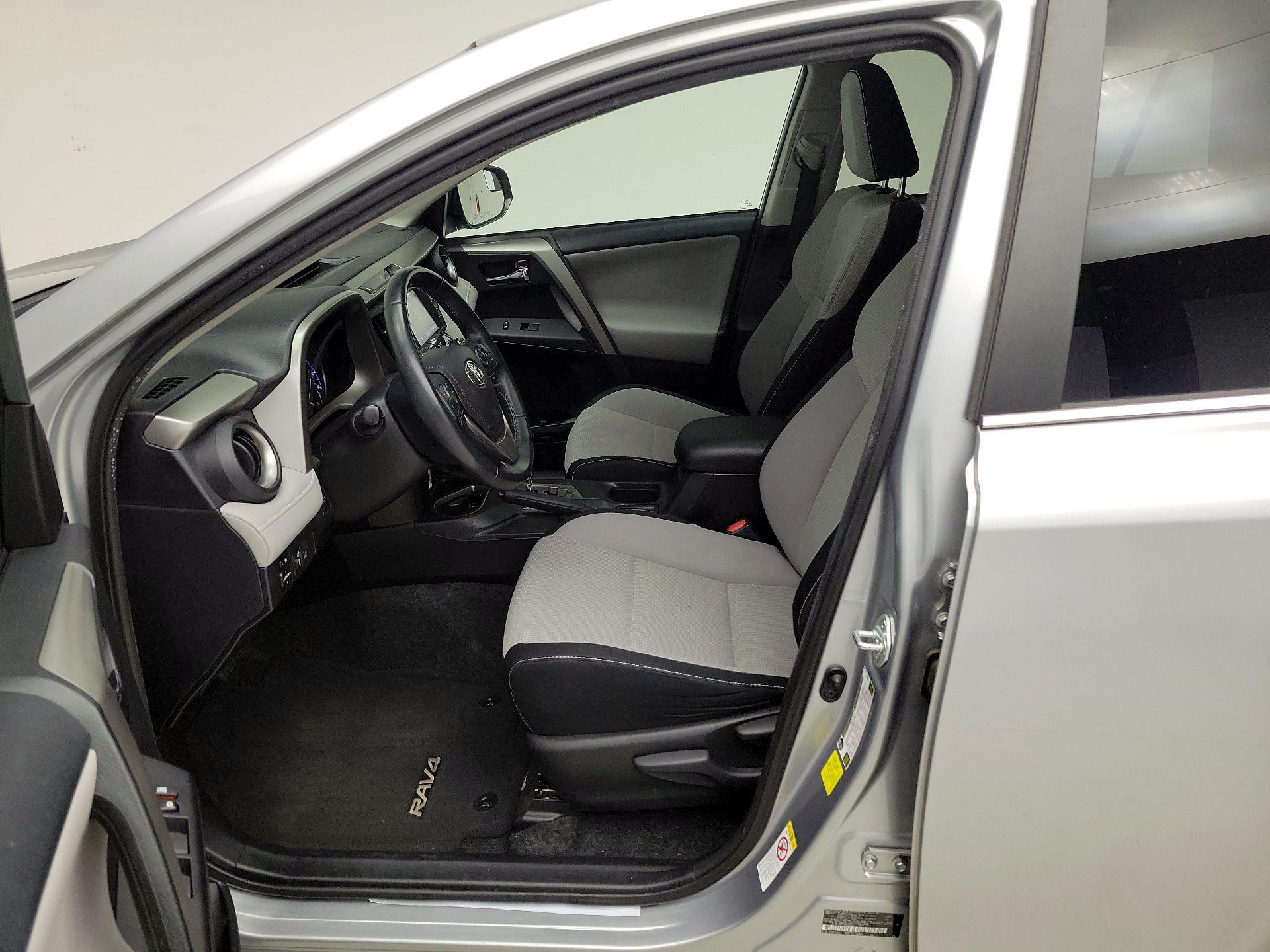Thumbnail: 2017 Toyota RAV4 - 11