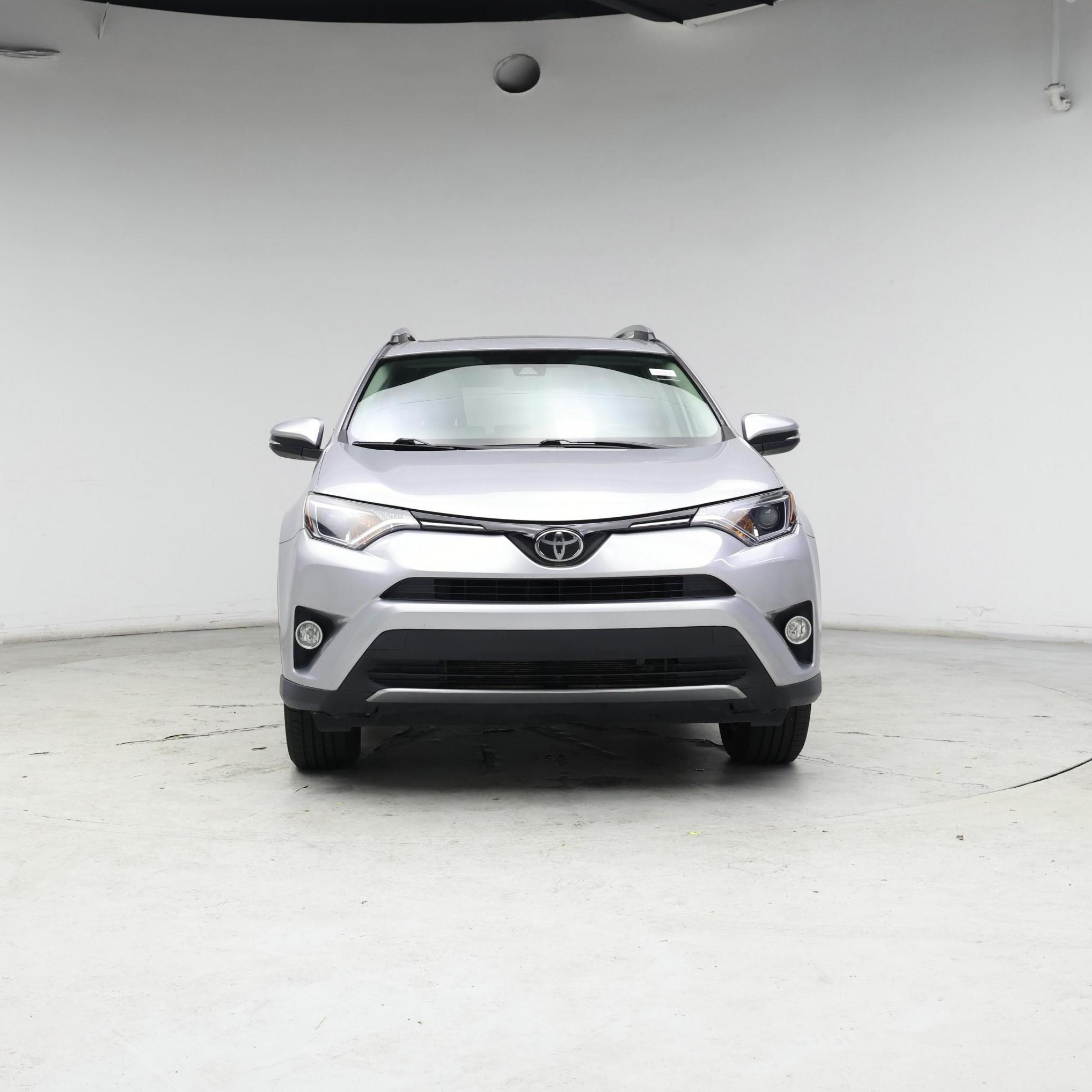 Thumbnail: 2017 Toyota RAV4 - 5
