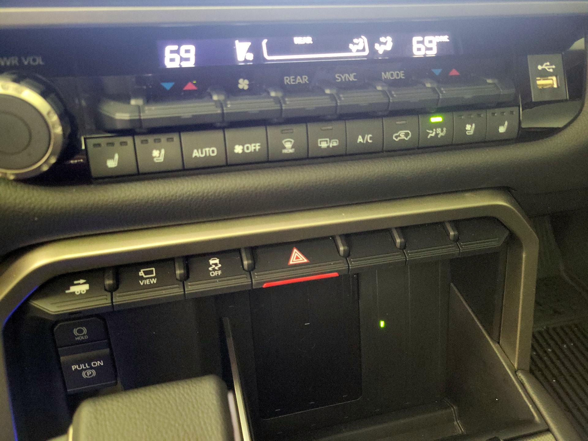 Thumbnail: 2023 Toyota Sequoia - 16