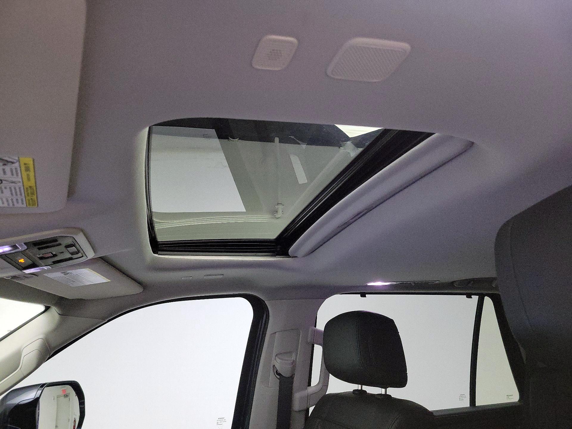 Thumbnail: 2023 Toyota Sequoia - 19