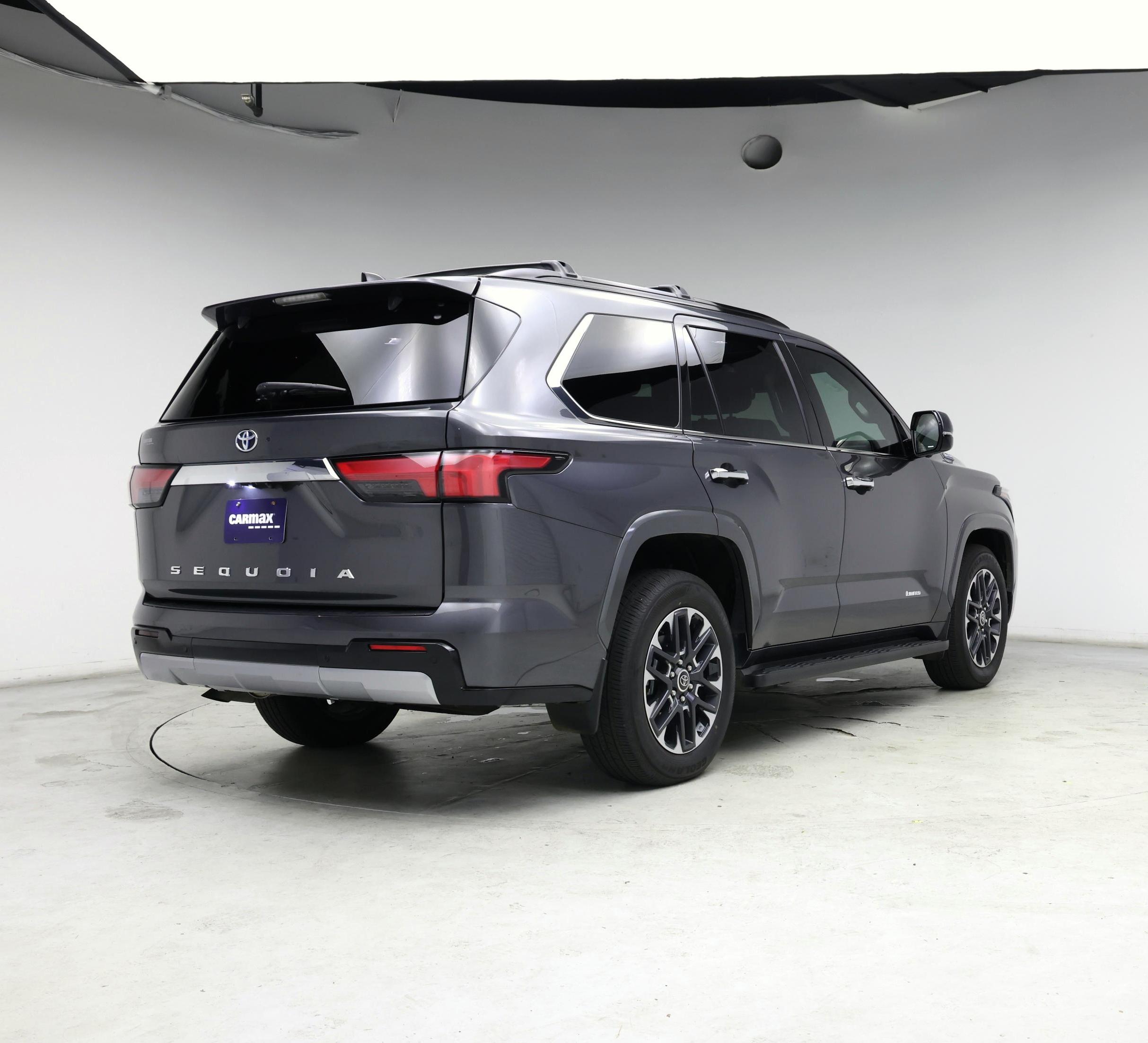 Thumbnail: 2023 Toyota Sequoia - 8