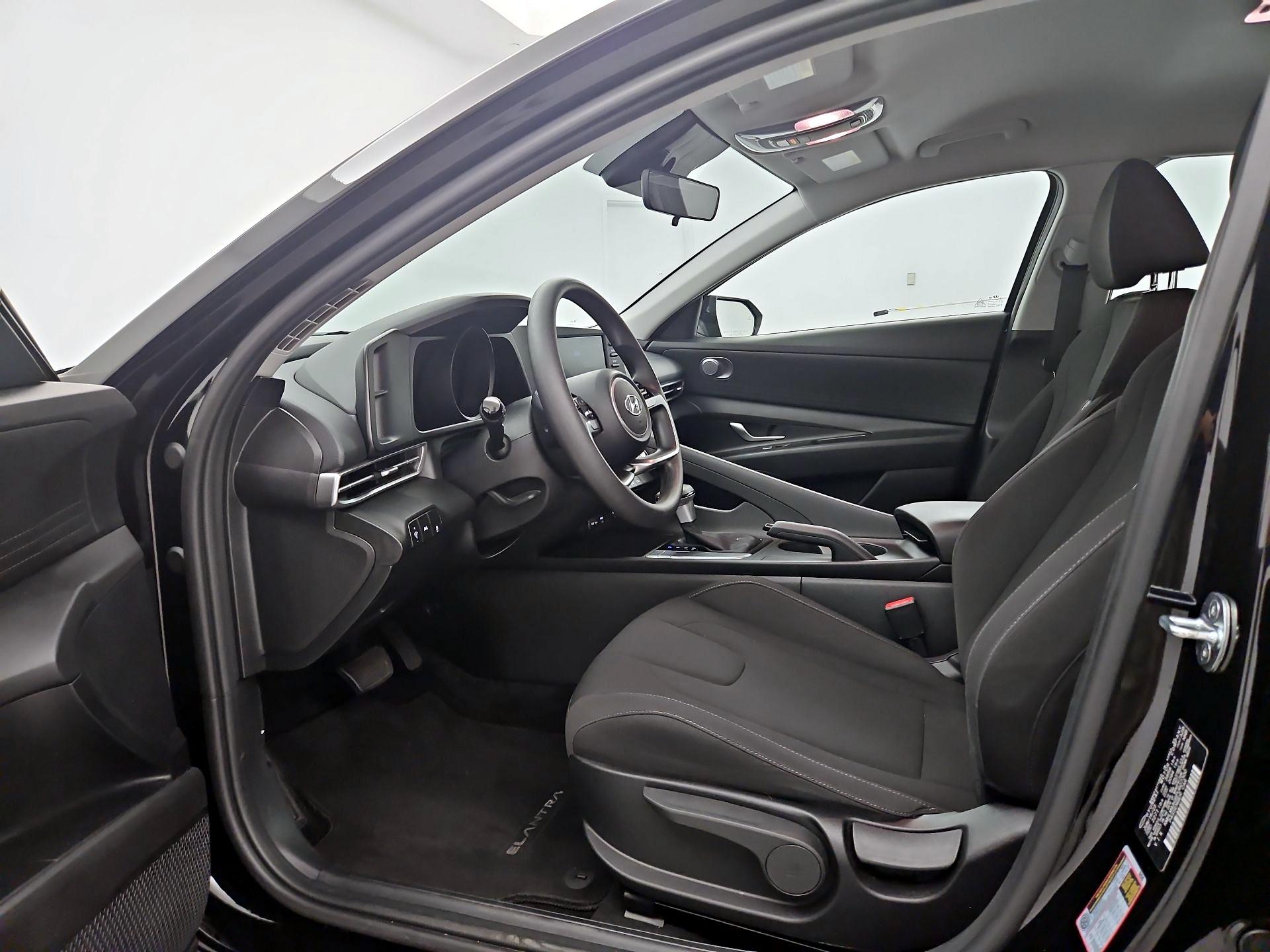 Thumbnail: 2023 Hyundai Elantra - 11