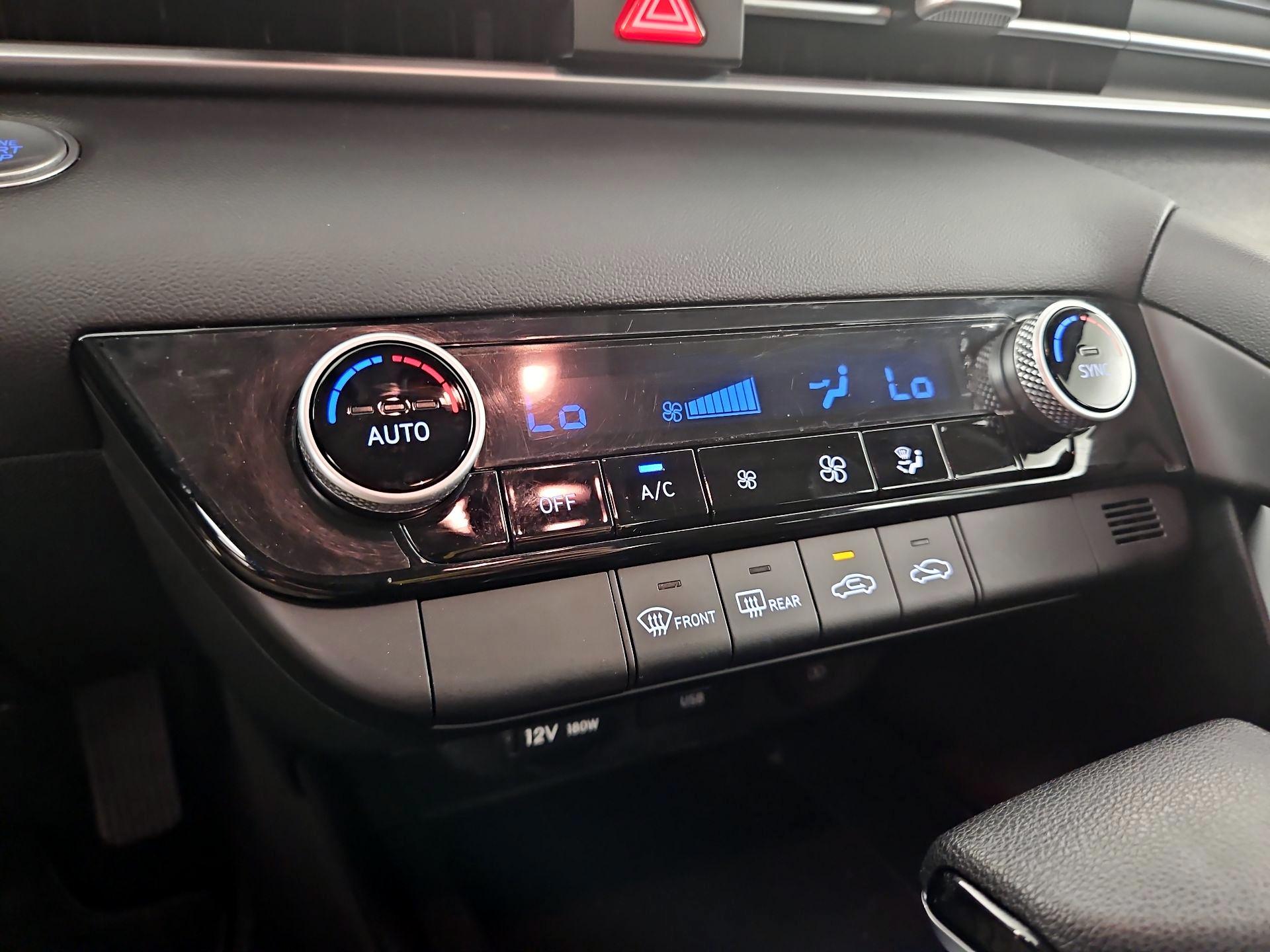 Thumbnail: 2023 Hyundai Elantra - 16