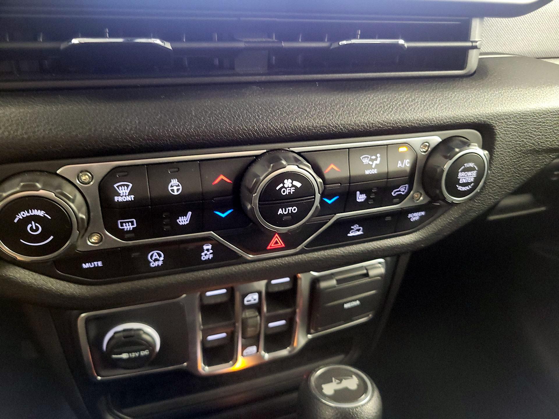 Thumbnail: 2024 Jeep Wrangler - 16