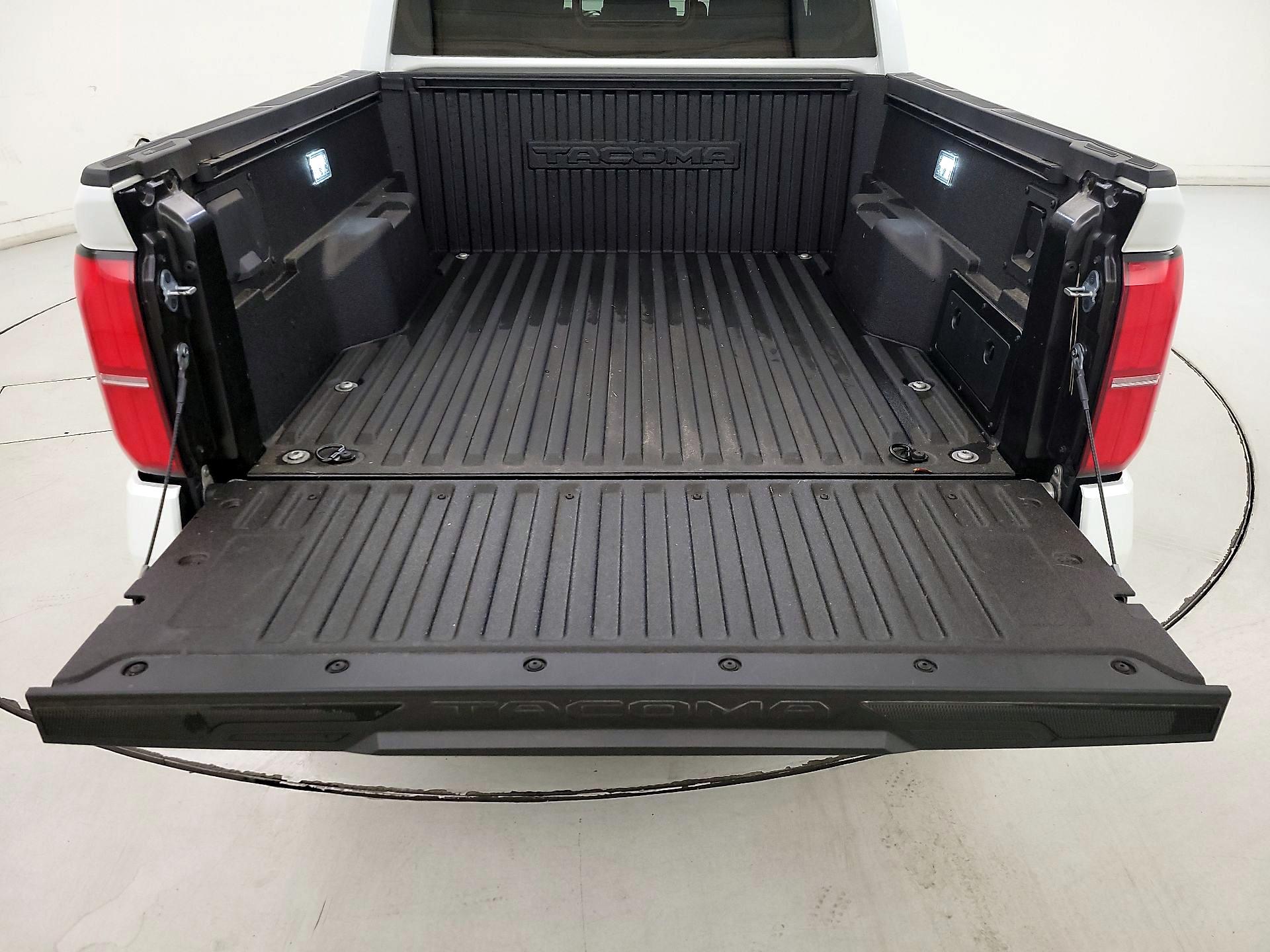 Thumbnail: 2024 Toyota Tacoma - 20