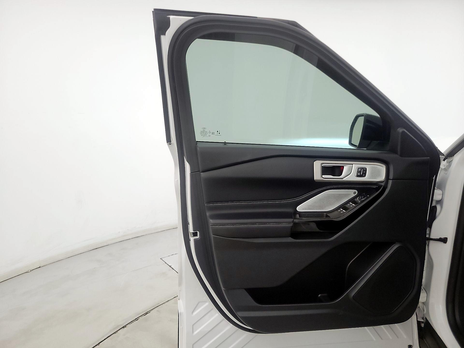 Thumbnail: 2023 Ford Explorer - 12