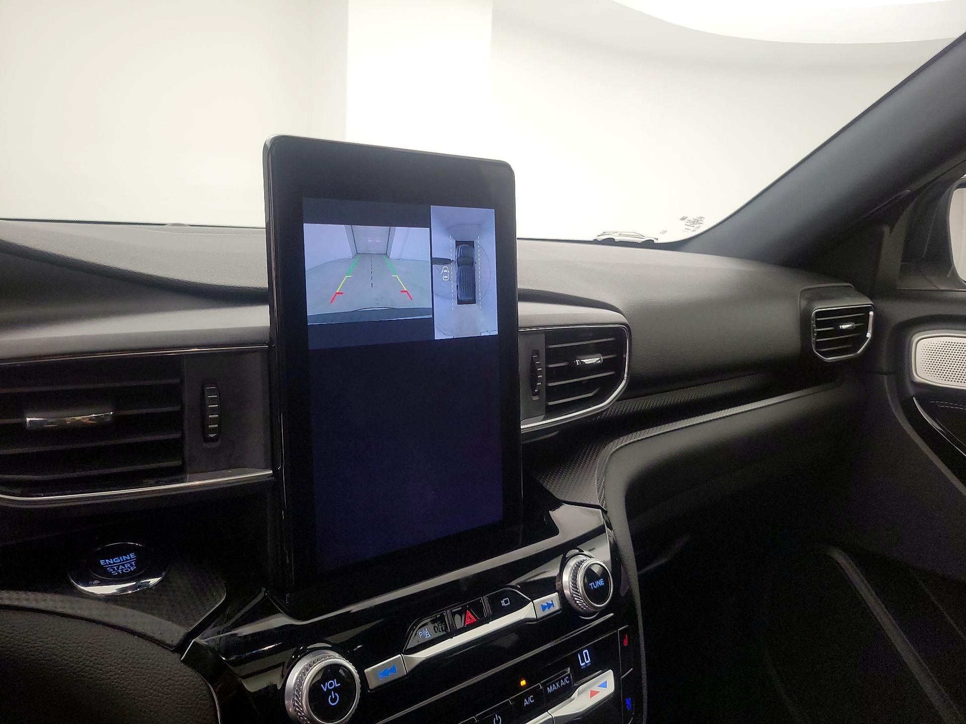 Thumbnail: 2023 Ford Explorer - 15