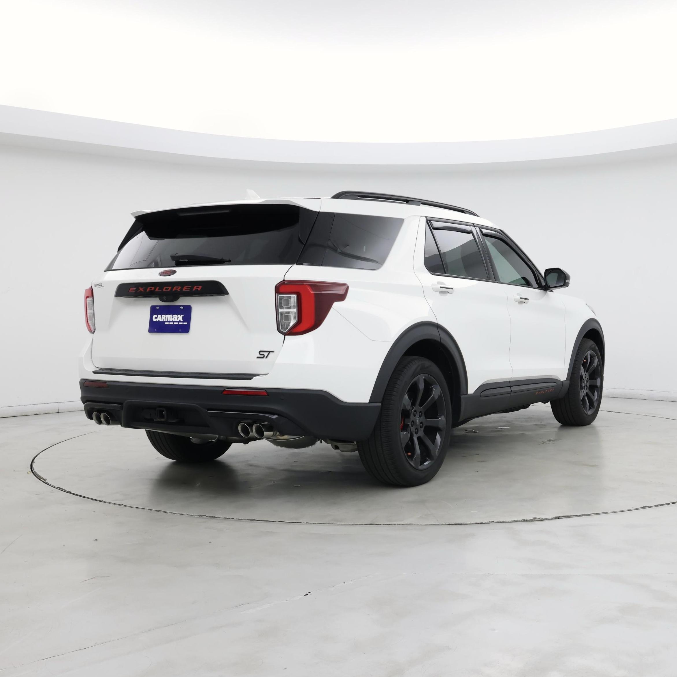 Thumbnail: 2023 Ford Explorer - 8