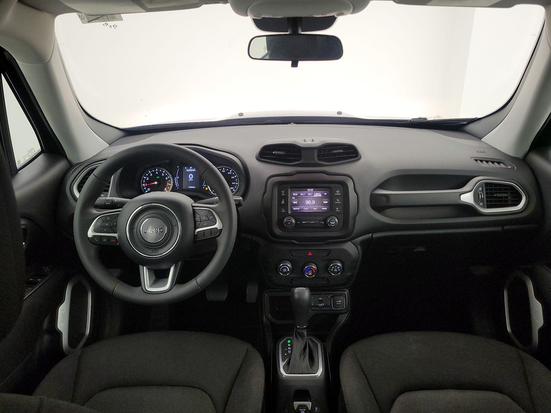 Thumbnail: 2020 Jeep Renegade - 9