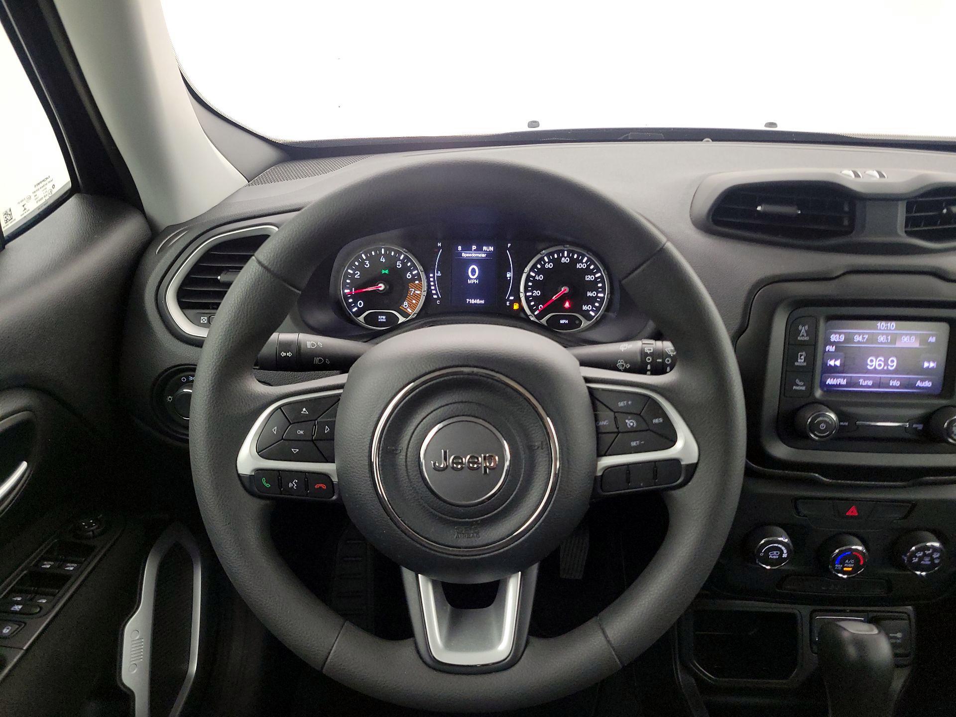 Thumbnail: 2020 Jeep Renegade - 10