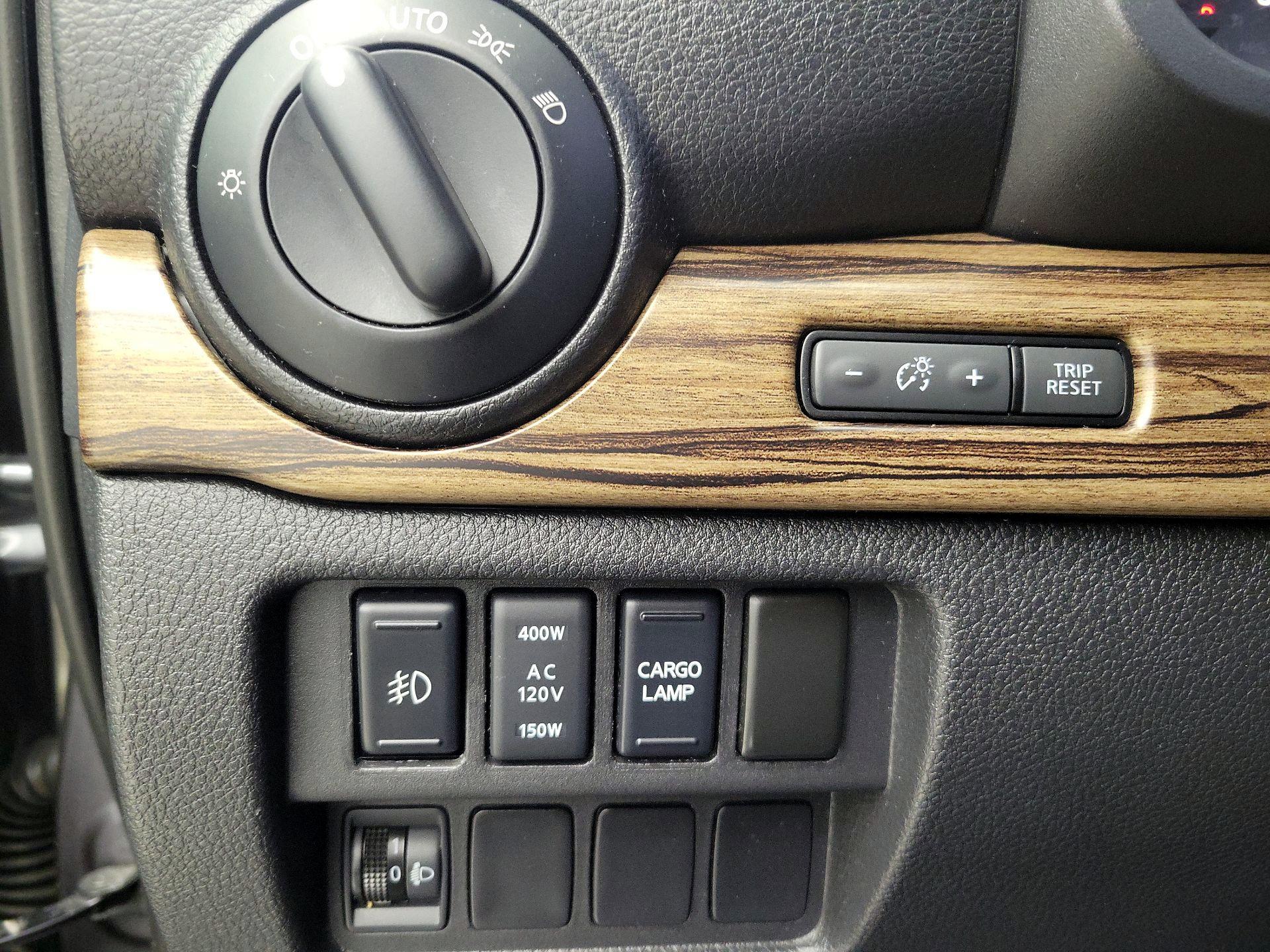 Thumbnail: 2017 Nissan Titan - 13