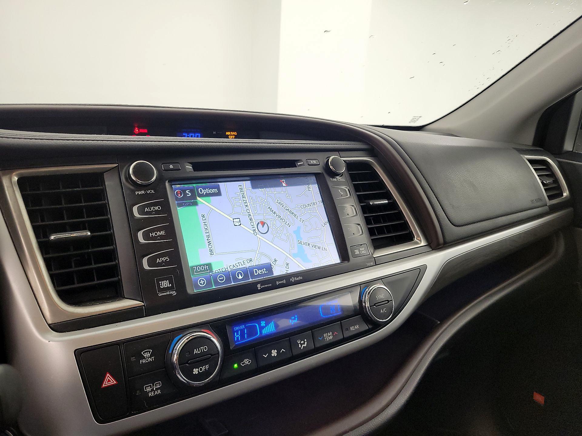 Thumbnail: 2017 Toyota Highlander - 14