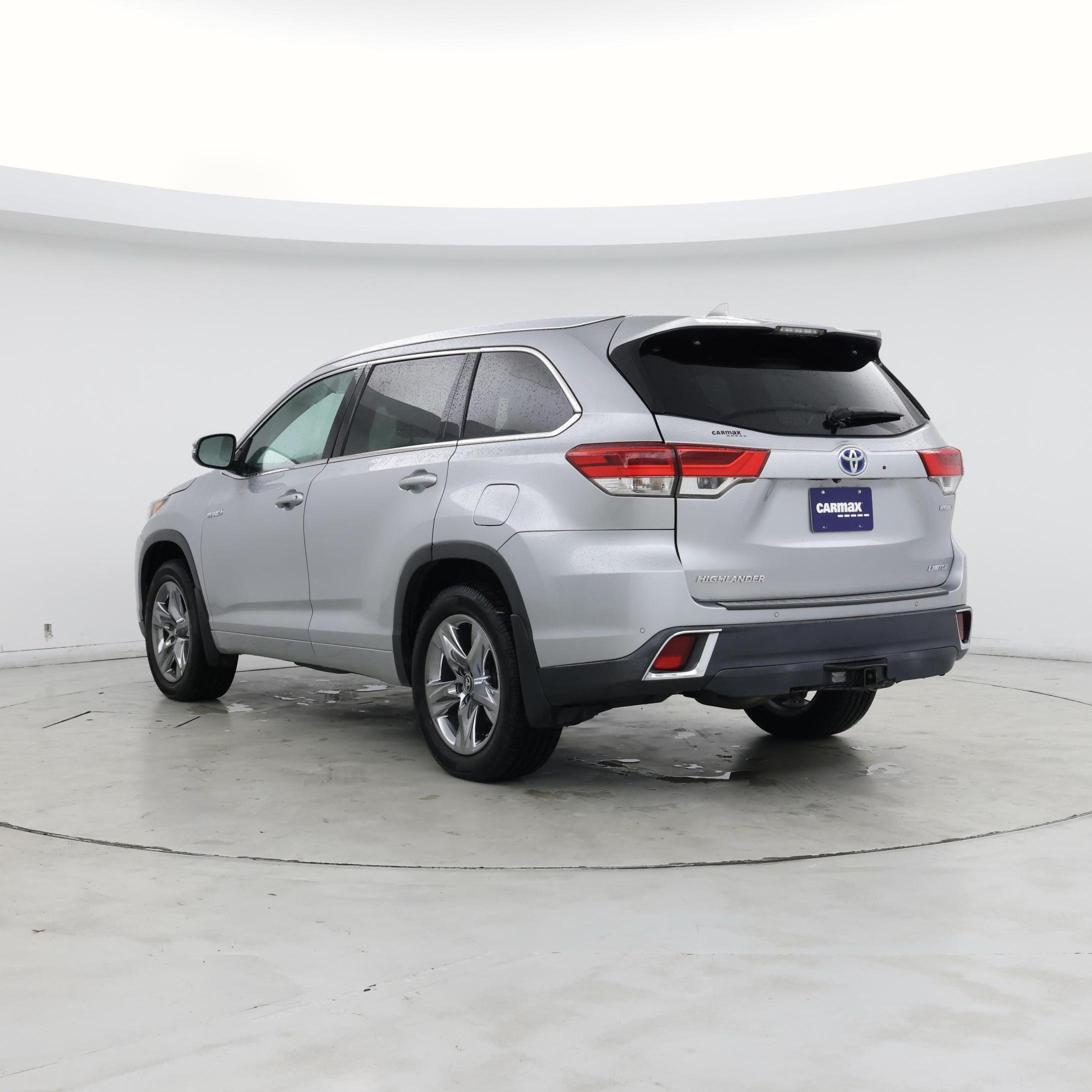 Thumbnail: 2017 Toyota Highlander - 2