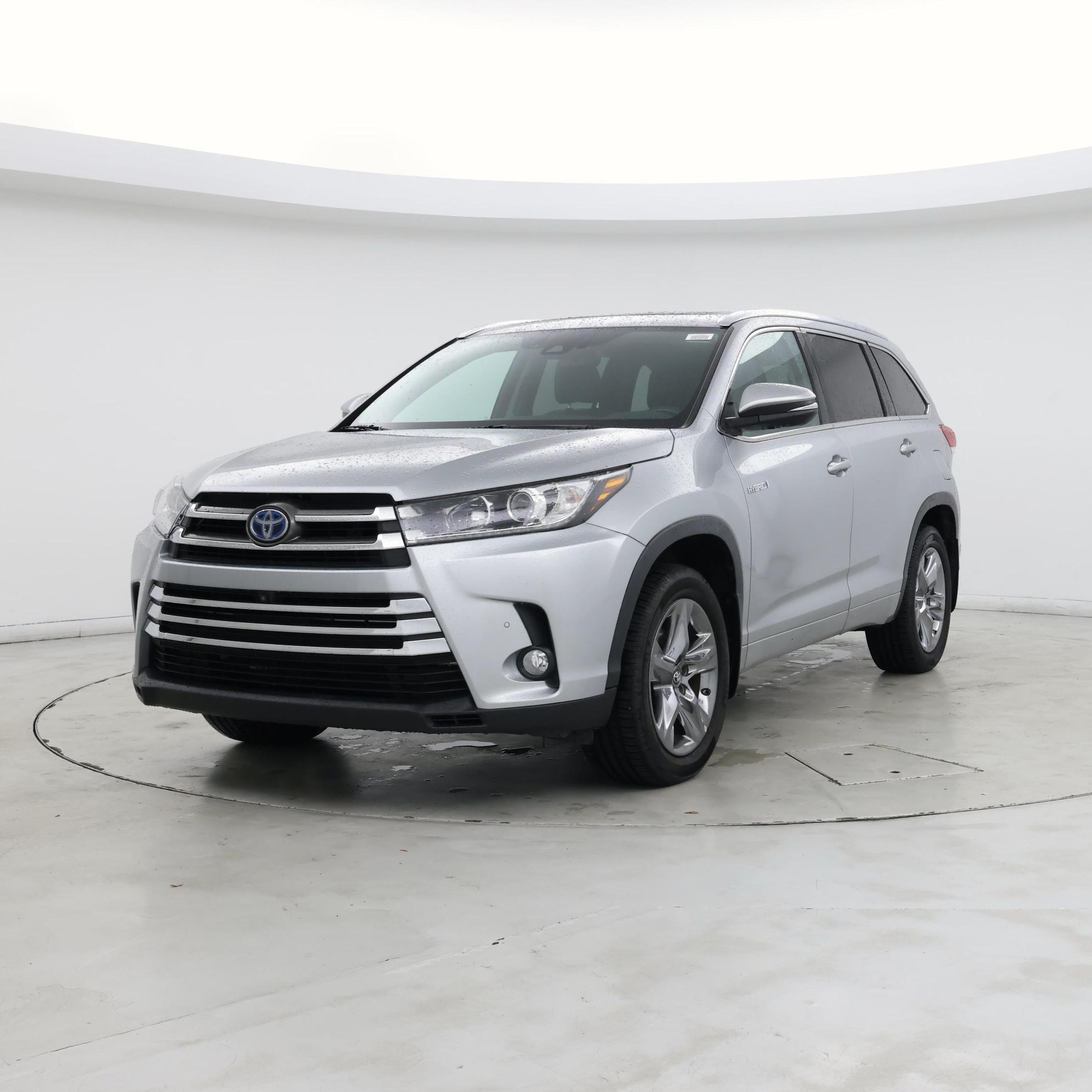 Thumbnail: 2017 Toyota Highlander - 4