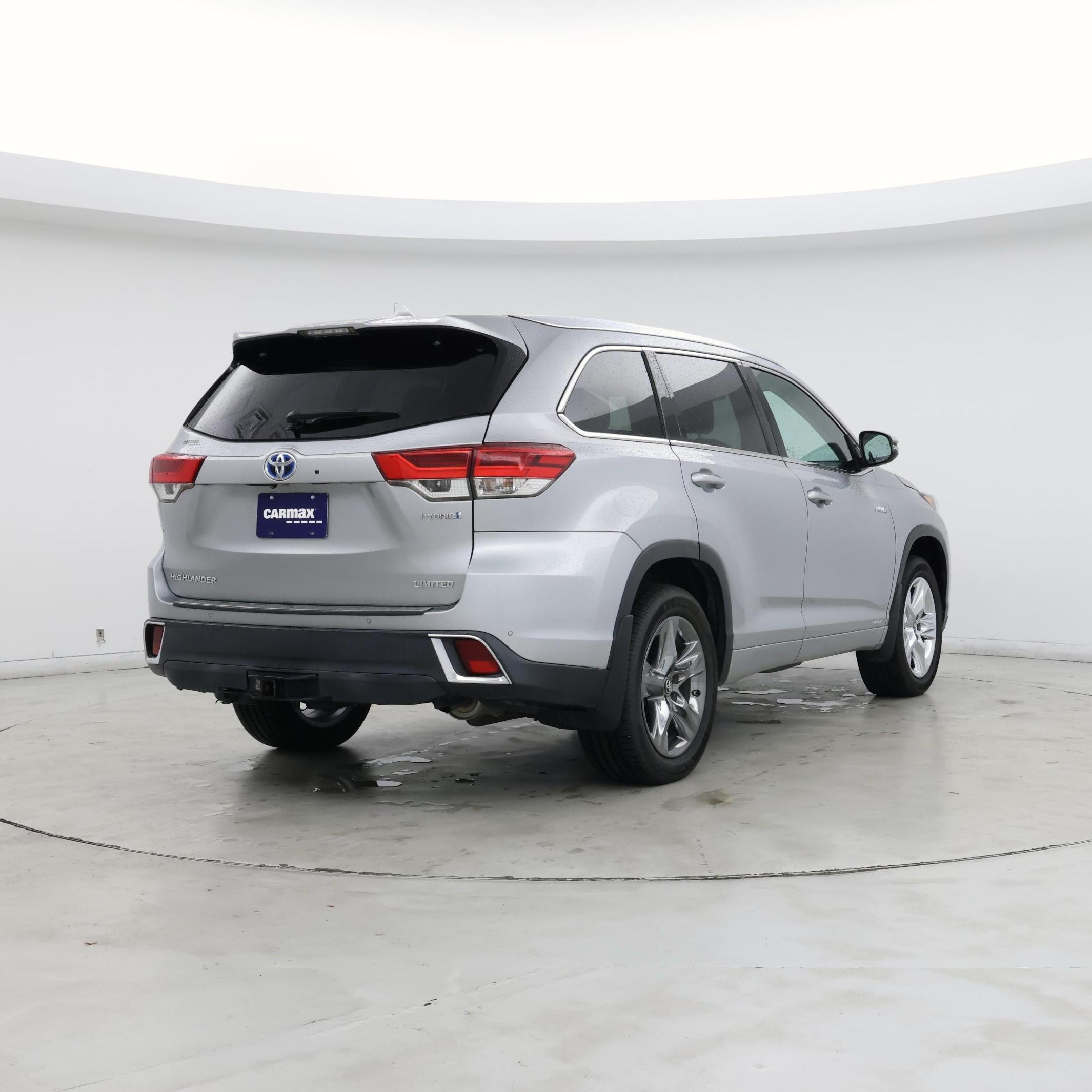 Thumbnail: 2017 Toyota Highlander - 8