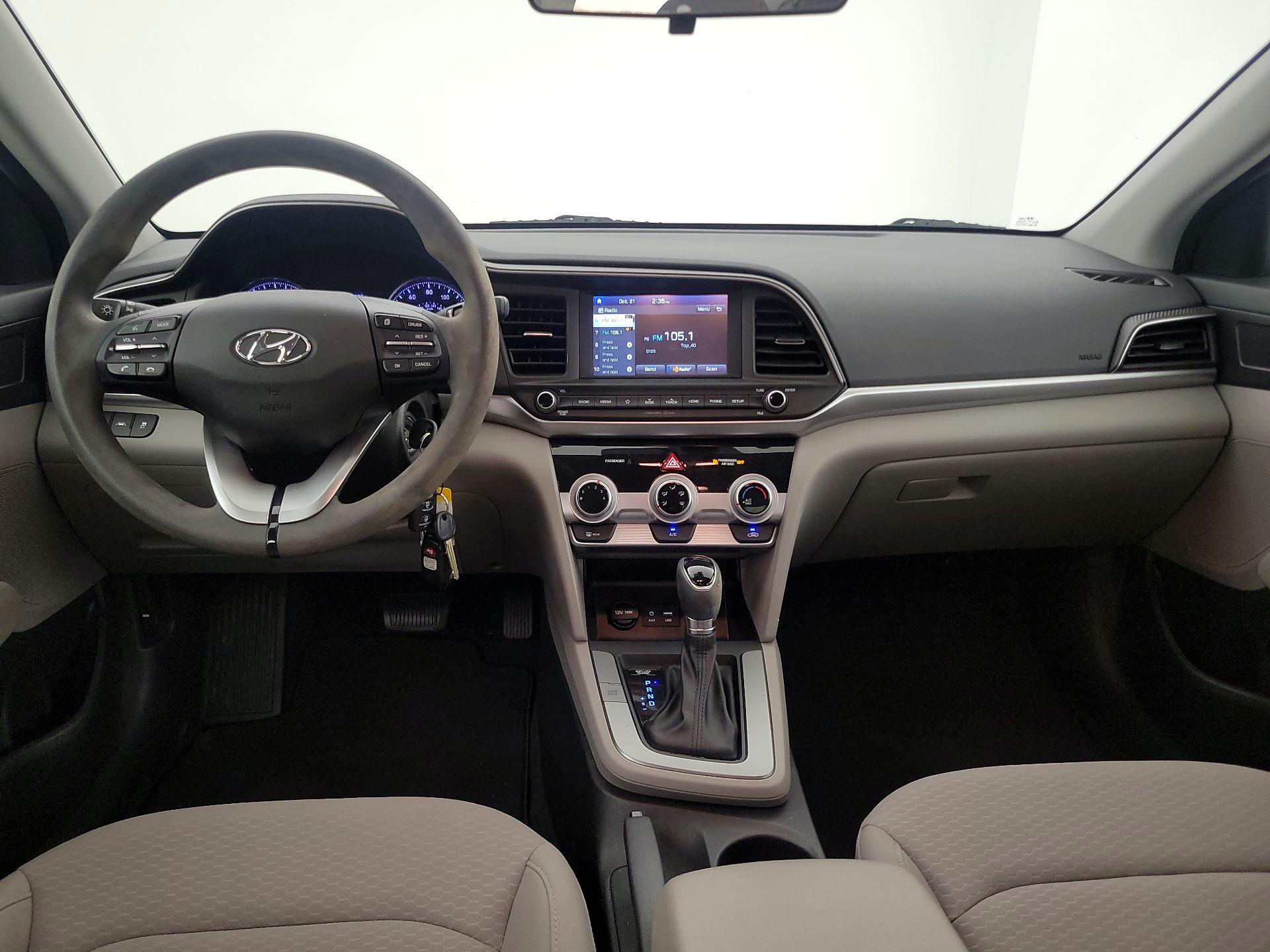 Thumbnail: 2019 Hyundai Elantra - 9
