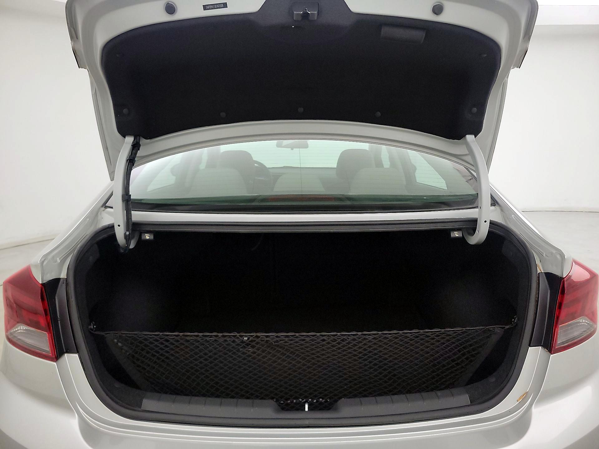 Thumbnail: 2019 Hyundai Elantra - 20