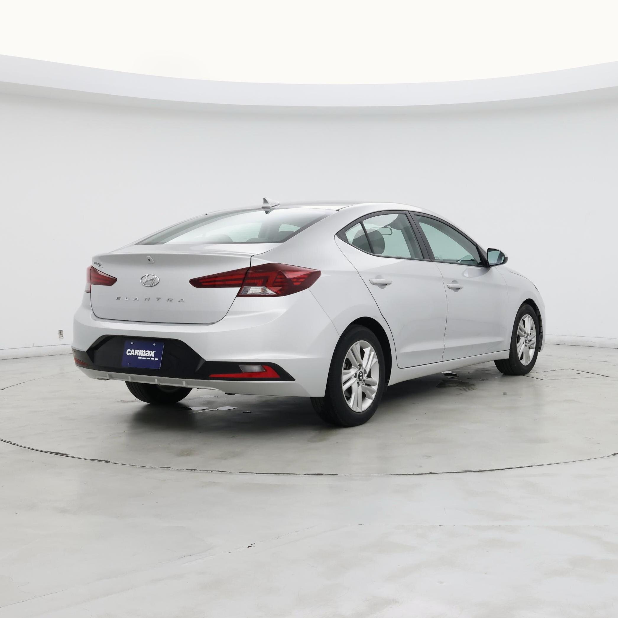 Thumbnail: 2019 Hyundai Elantra - 8