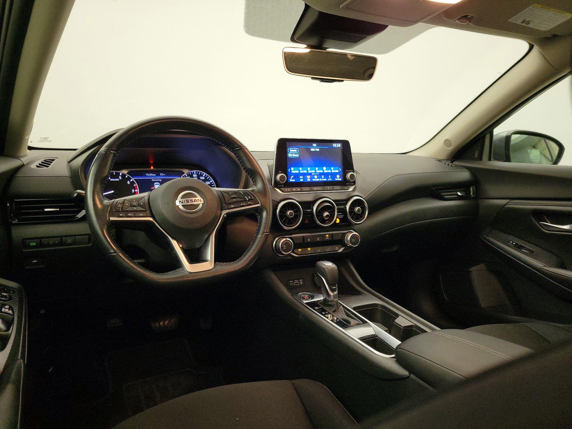 Thumbnail: 2022 Nissan Sentra - 9