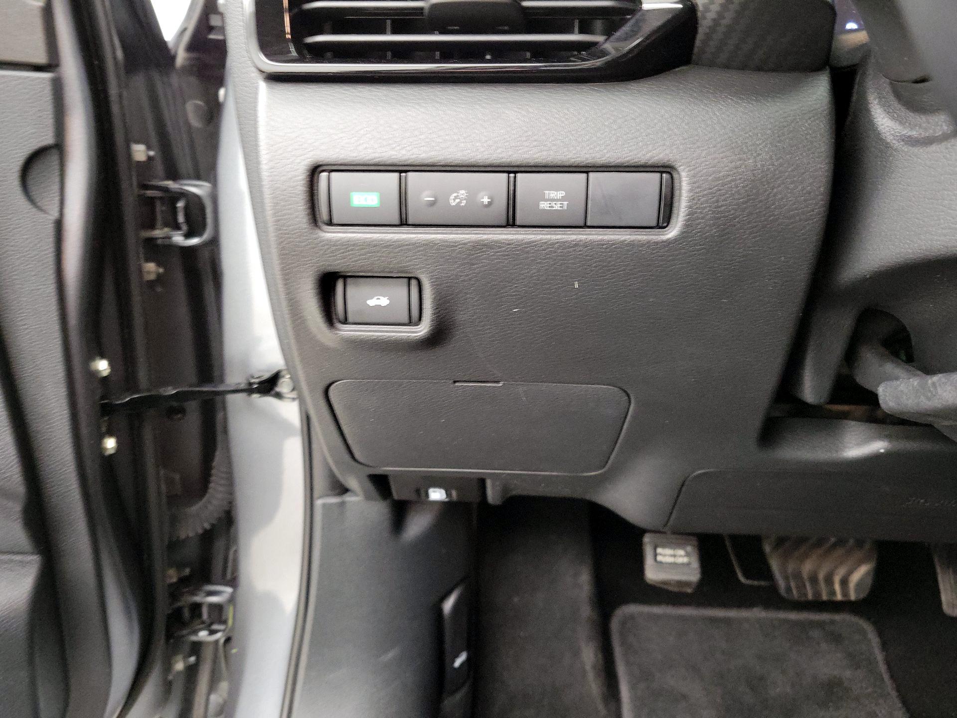 Thumbnail: 2022 Nissan Sentra - 13