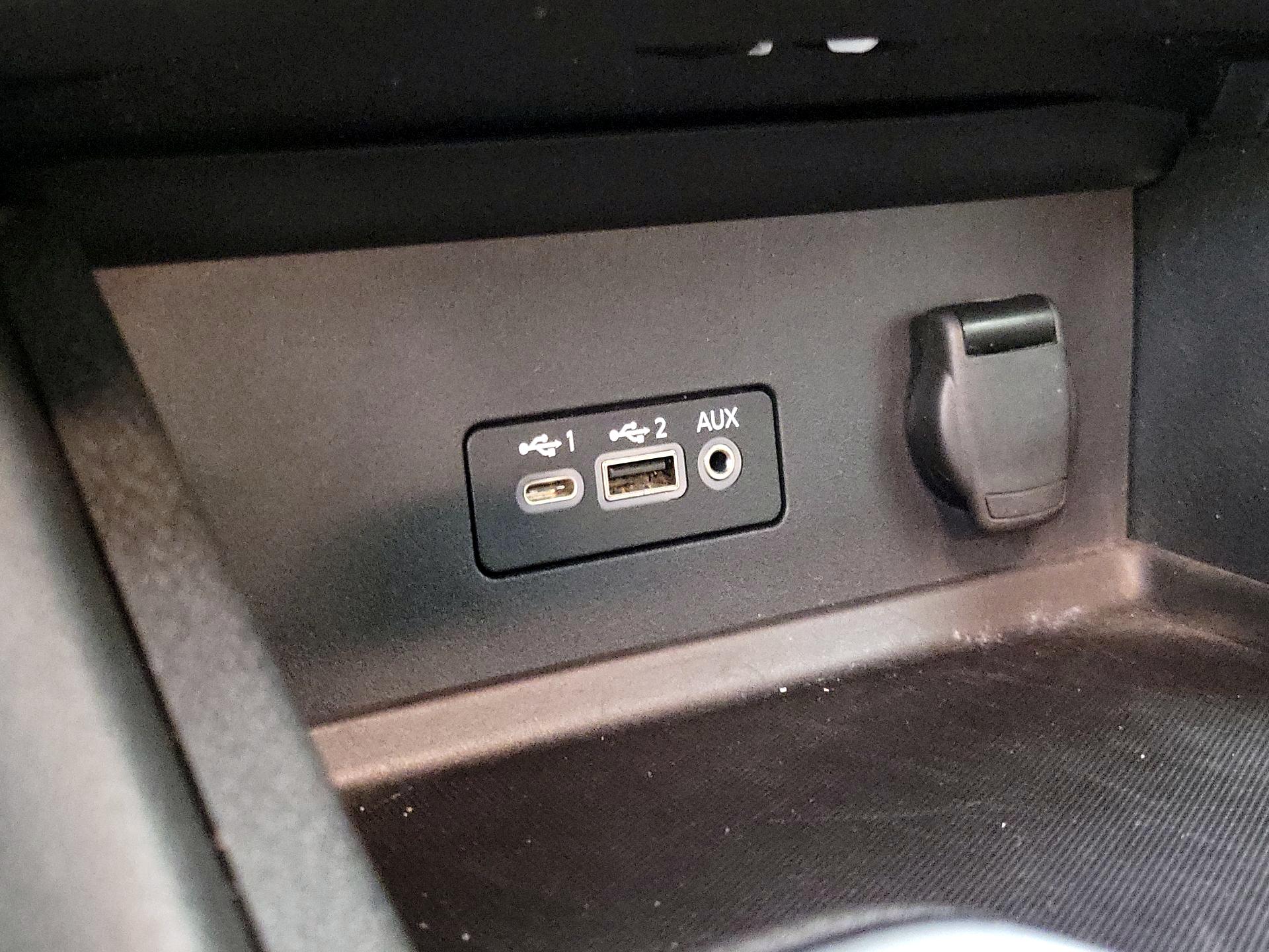 Thumbnail: 2022 Nissan Sentra - 18