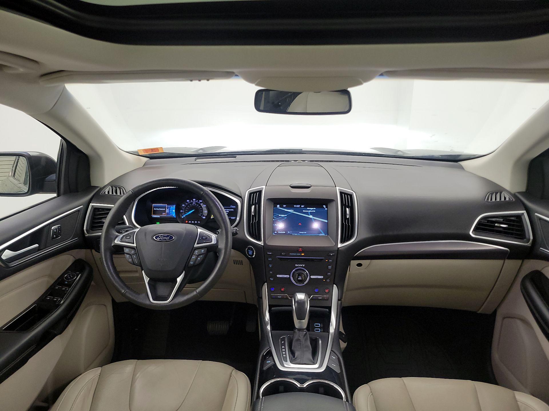 Thumbnail: 2016 Ford Edge - 9