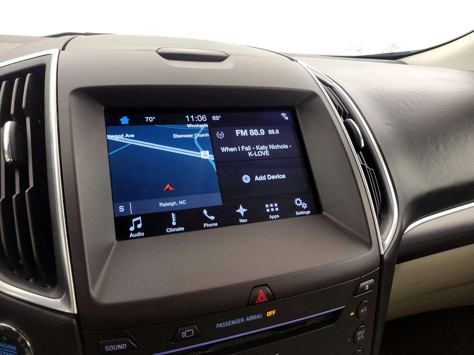 Thumbnail: 2016 Ford Edge - 16