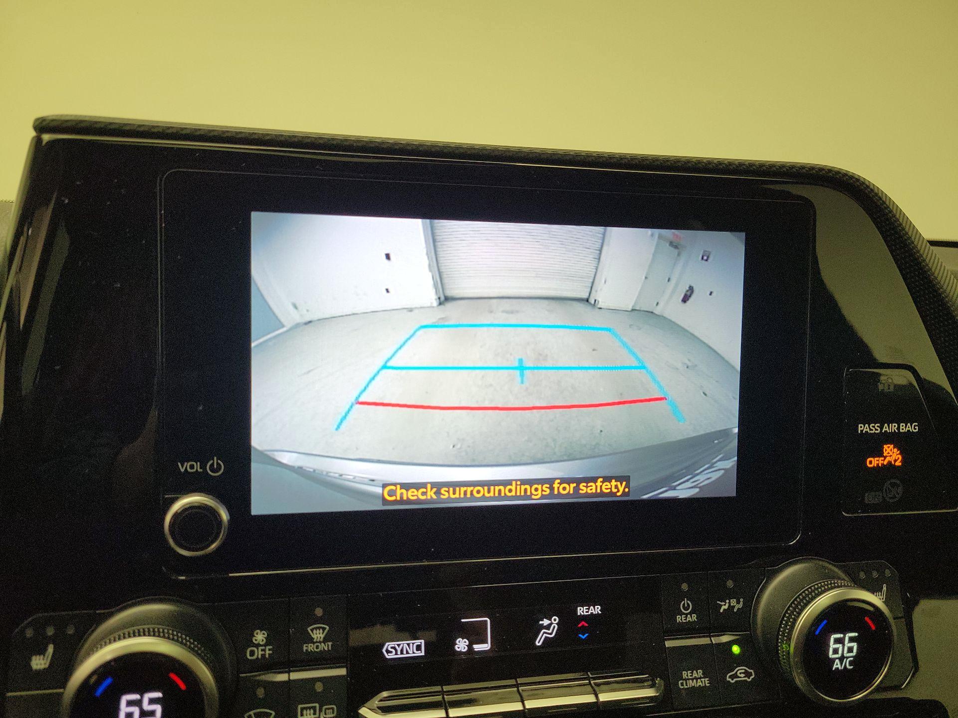 Thumbnail: 2024 Toyota Highlander - 14