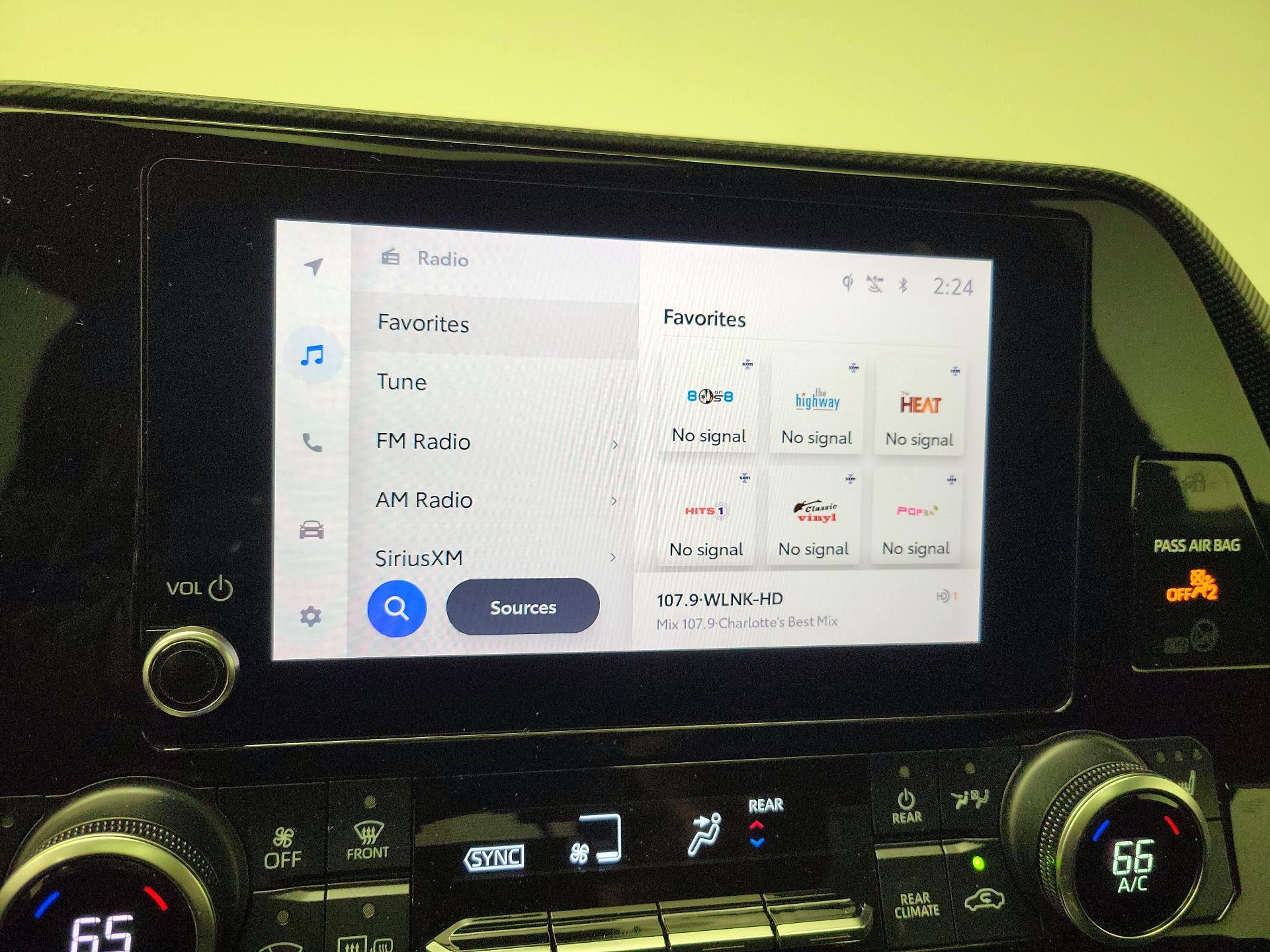 Thumbnail: 2024 Toyota Highlander - 15